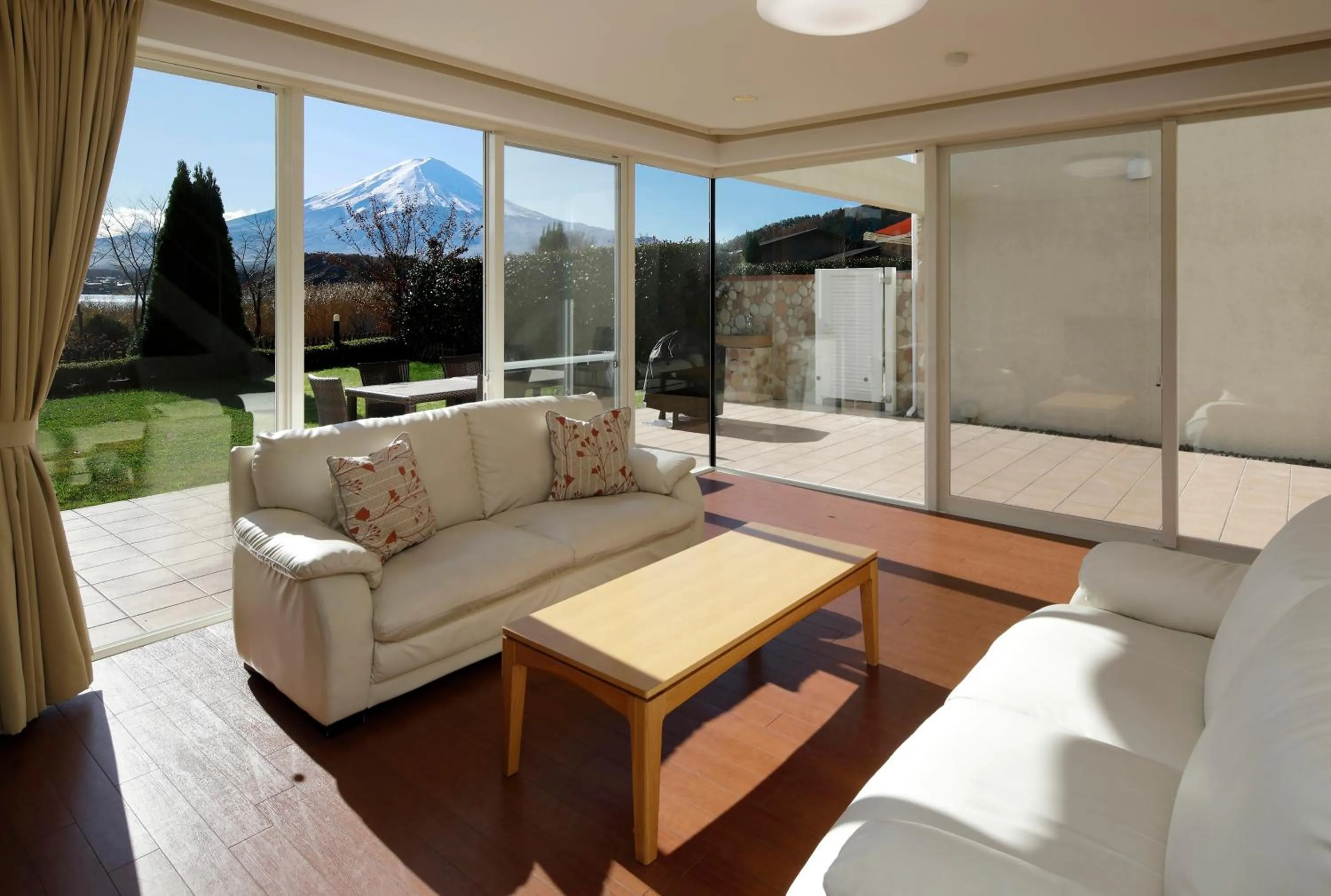 Living room in Kawaguchiko Urban Resort Villa
