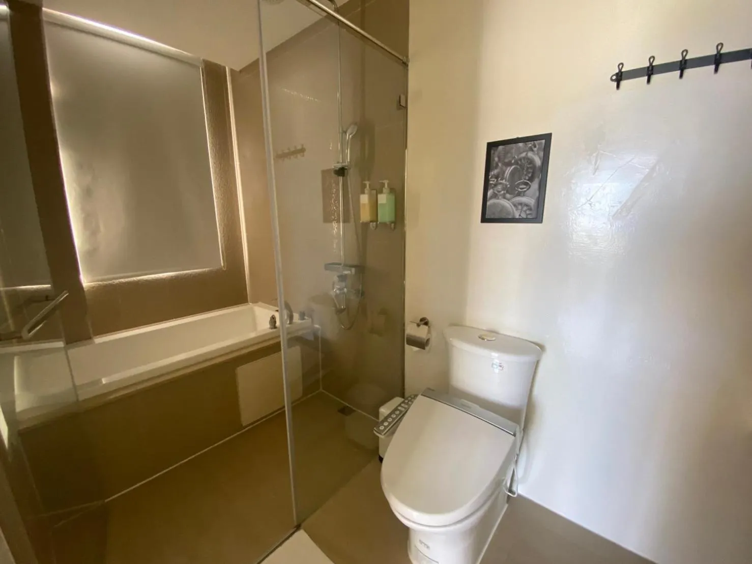 Toilet in LAINN Nanwan