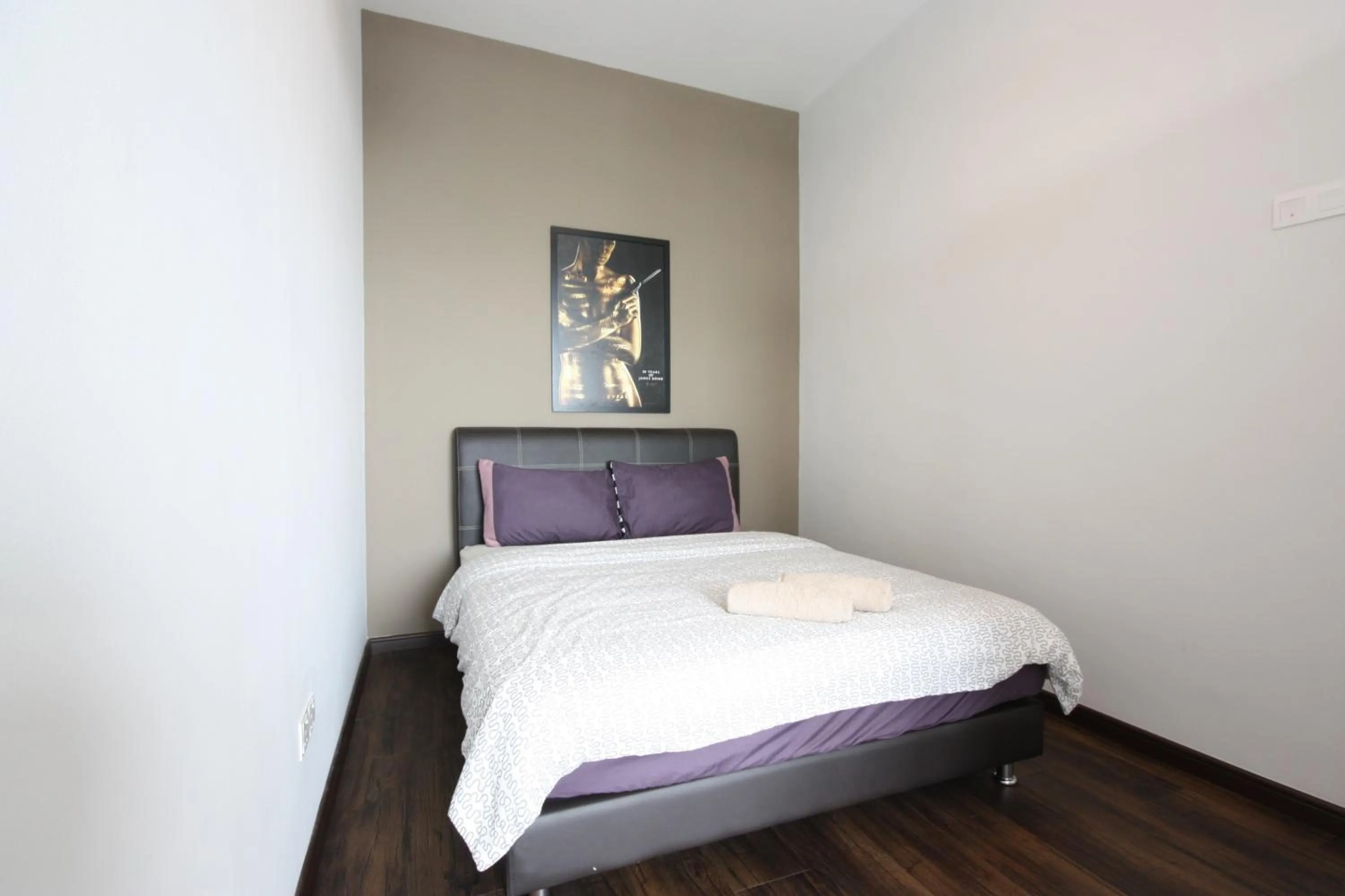 Bed in Shamrock Beach Villas 15 Seaview