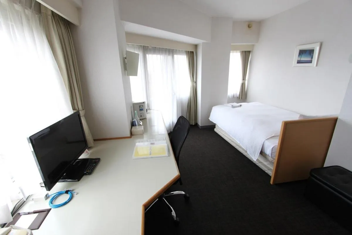 Photo of the whole room, TV/Entertainment Center in Smile Hotel Tokyo-Tamanagayama