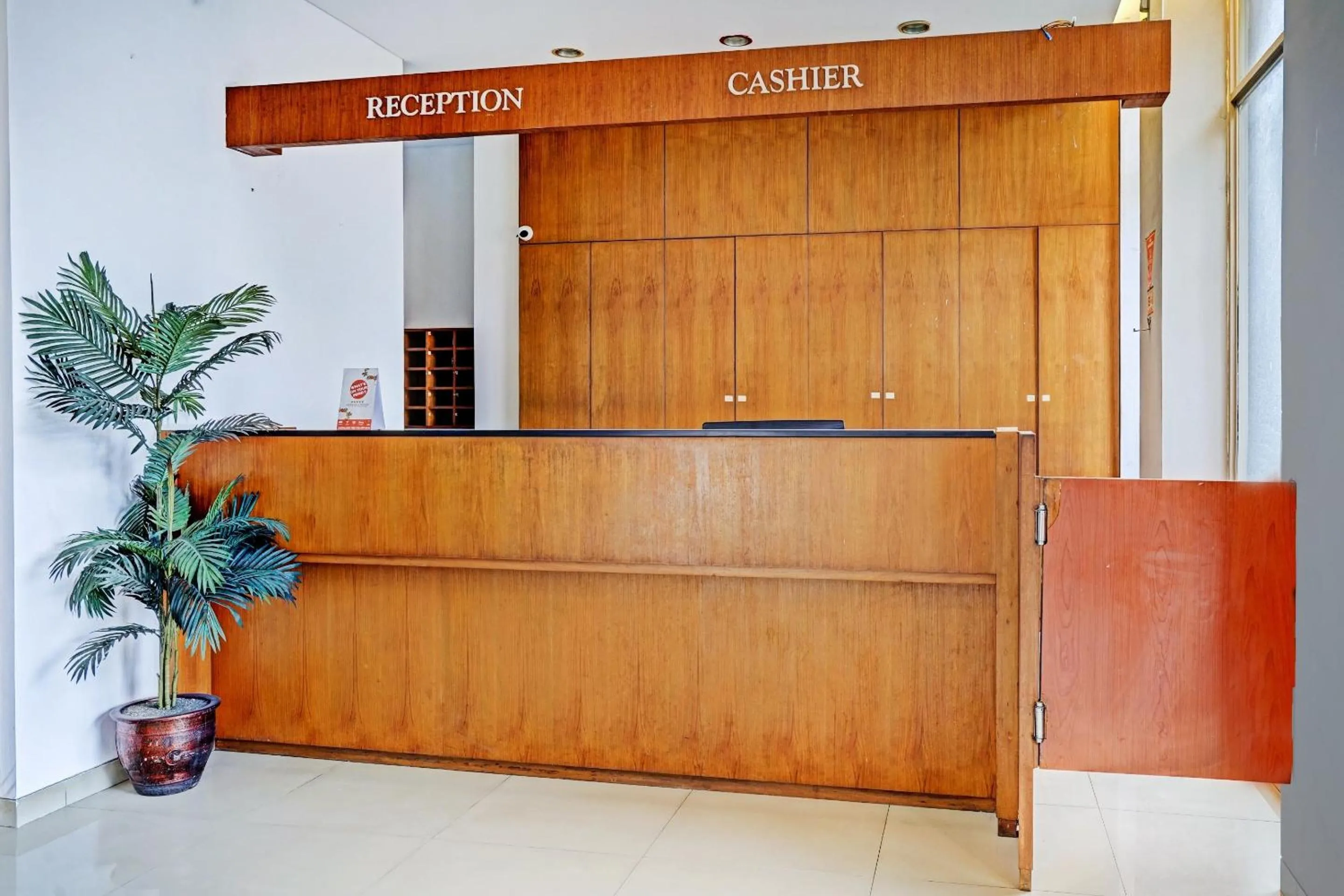 Lobby or reception in Collection O Riau Near Trans Studio Bandung Formerly Hotel Montameri