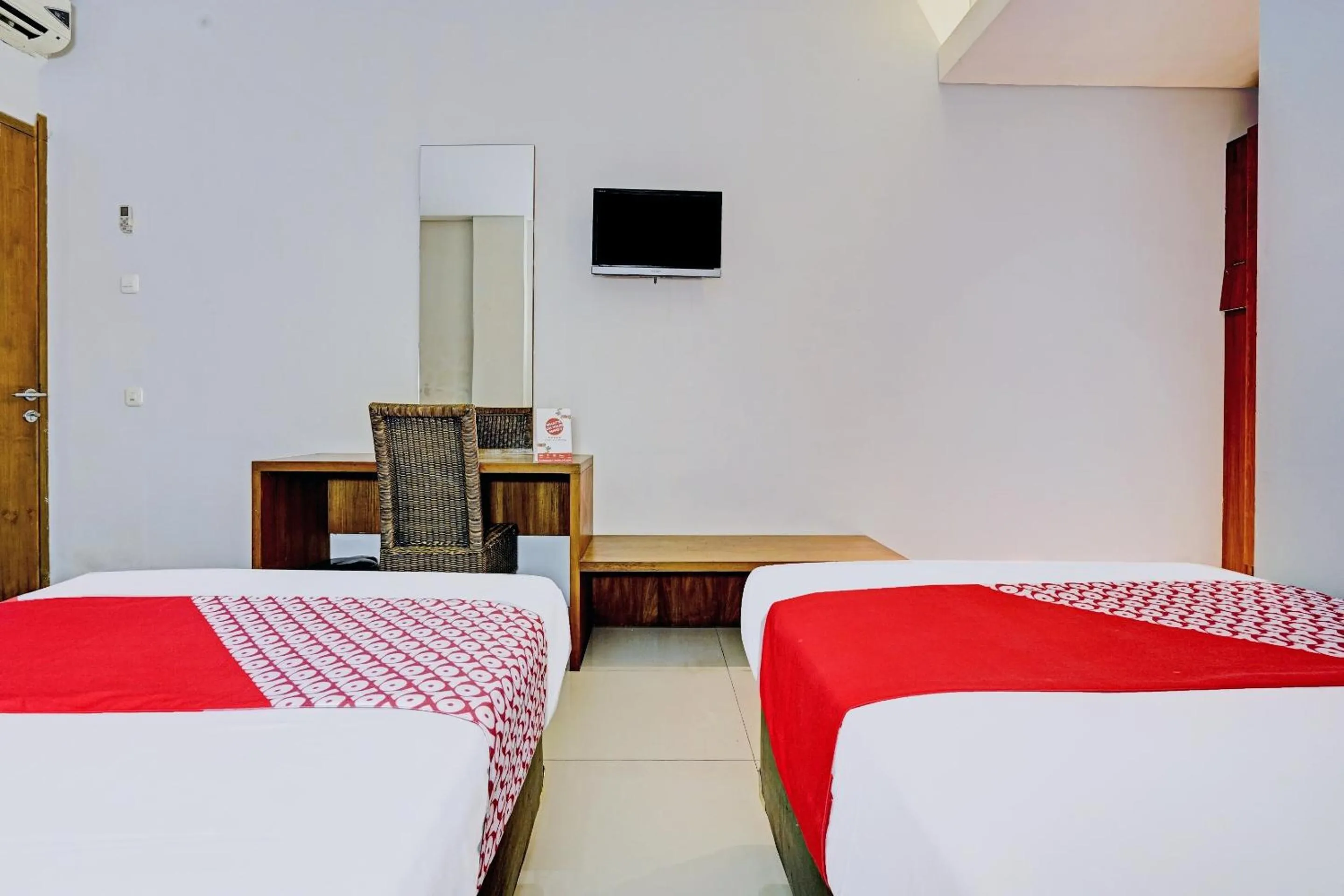 Bedroom, Bed in Collection O Riau Near Trans Studio Bandung Formerly Hotel Montameri