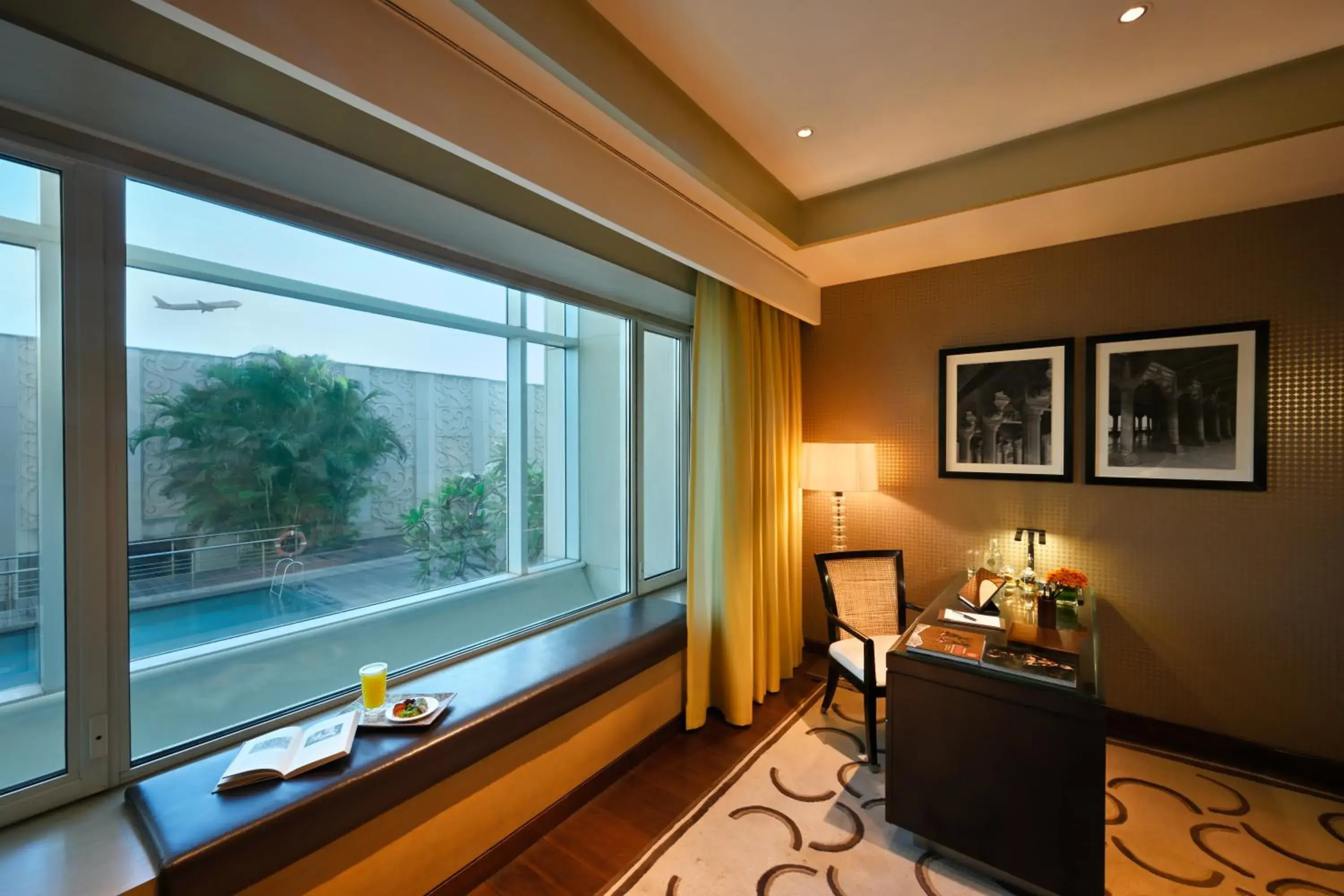 Luxury Room Pool View King Bed with Bathtub in Taj Santacruz Luxury Room Pool View King Bed with Bathtub in Taj Santacruz