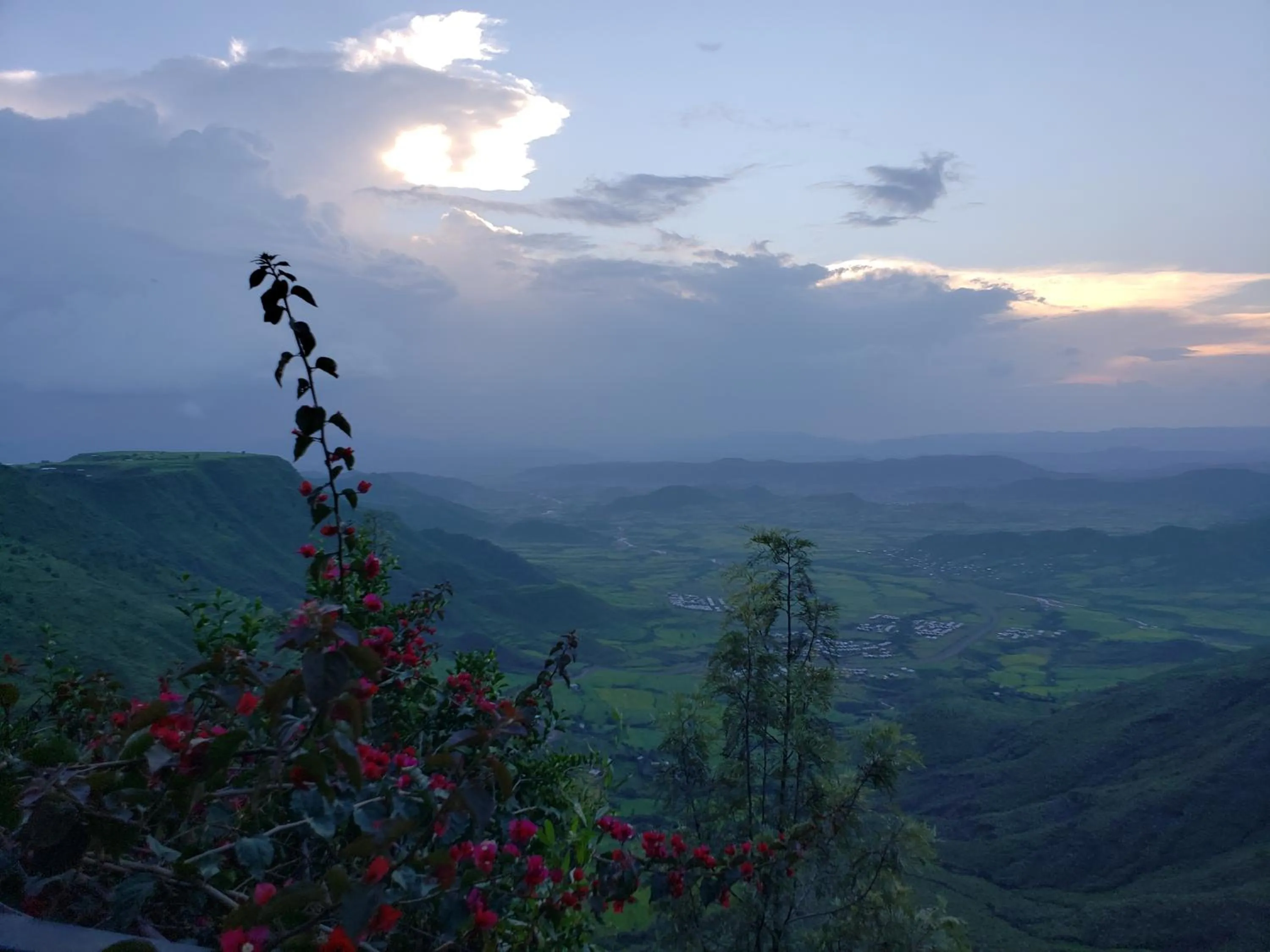 Summer in Top Twelve Hotel - Lalibela