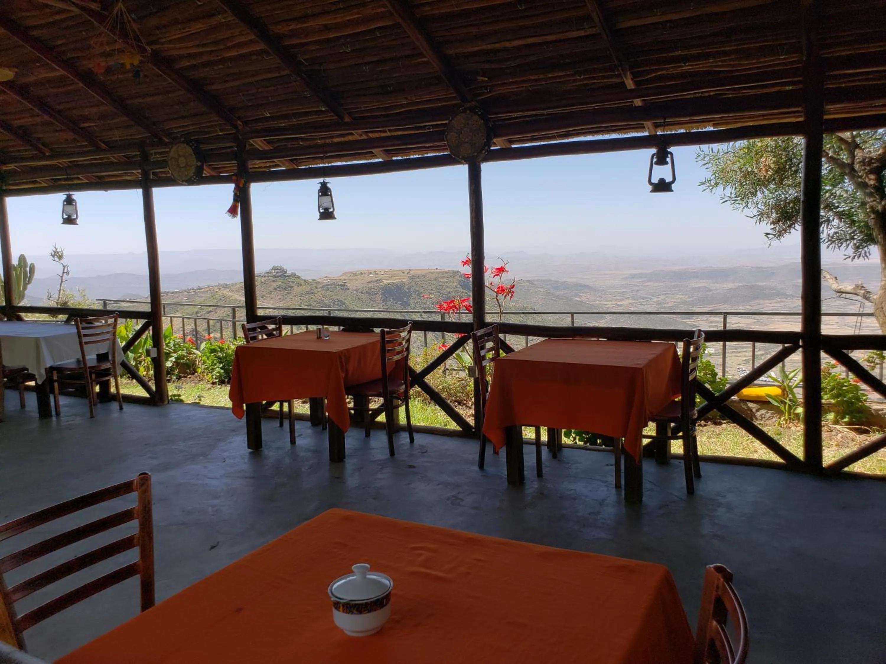 Restaurant/places to eat in Top Twelve Hotel - Lalibela
