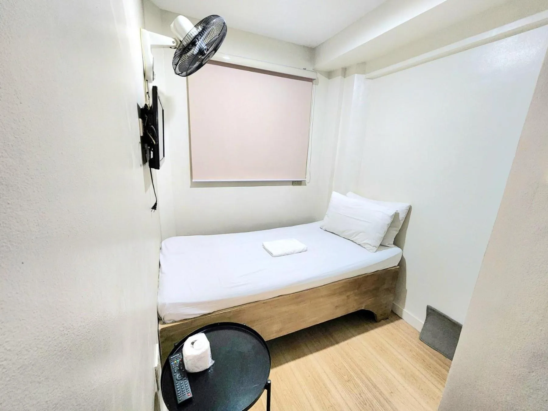 Bed in Stone House Hotel Manila