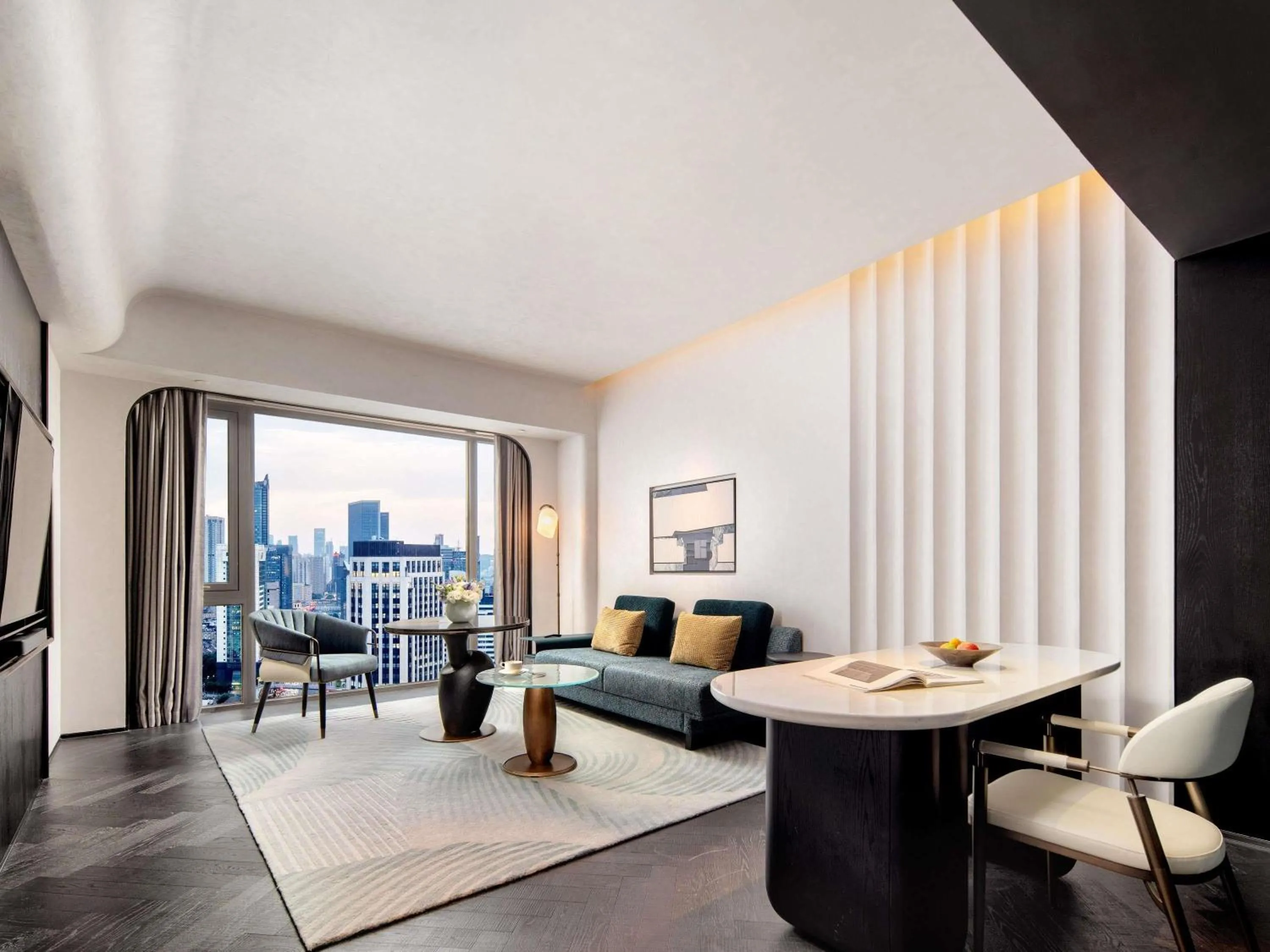 Opera Suite,  Club Millesime Access, 1 King Size Bed in Sofitel Shanghai North Bund