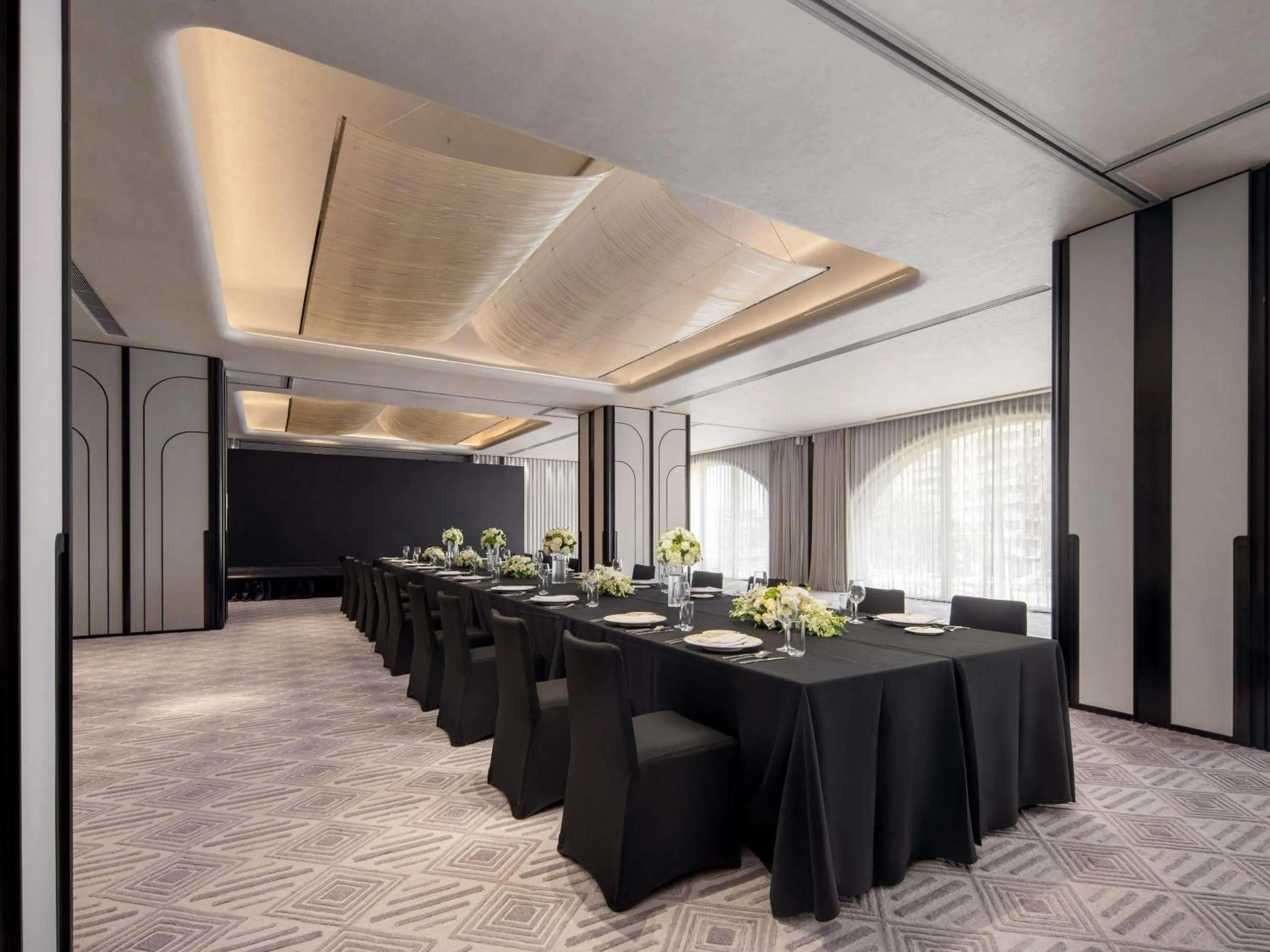 Meeting/conference room in Sofitel Shanghai North Bund