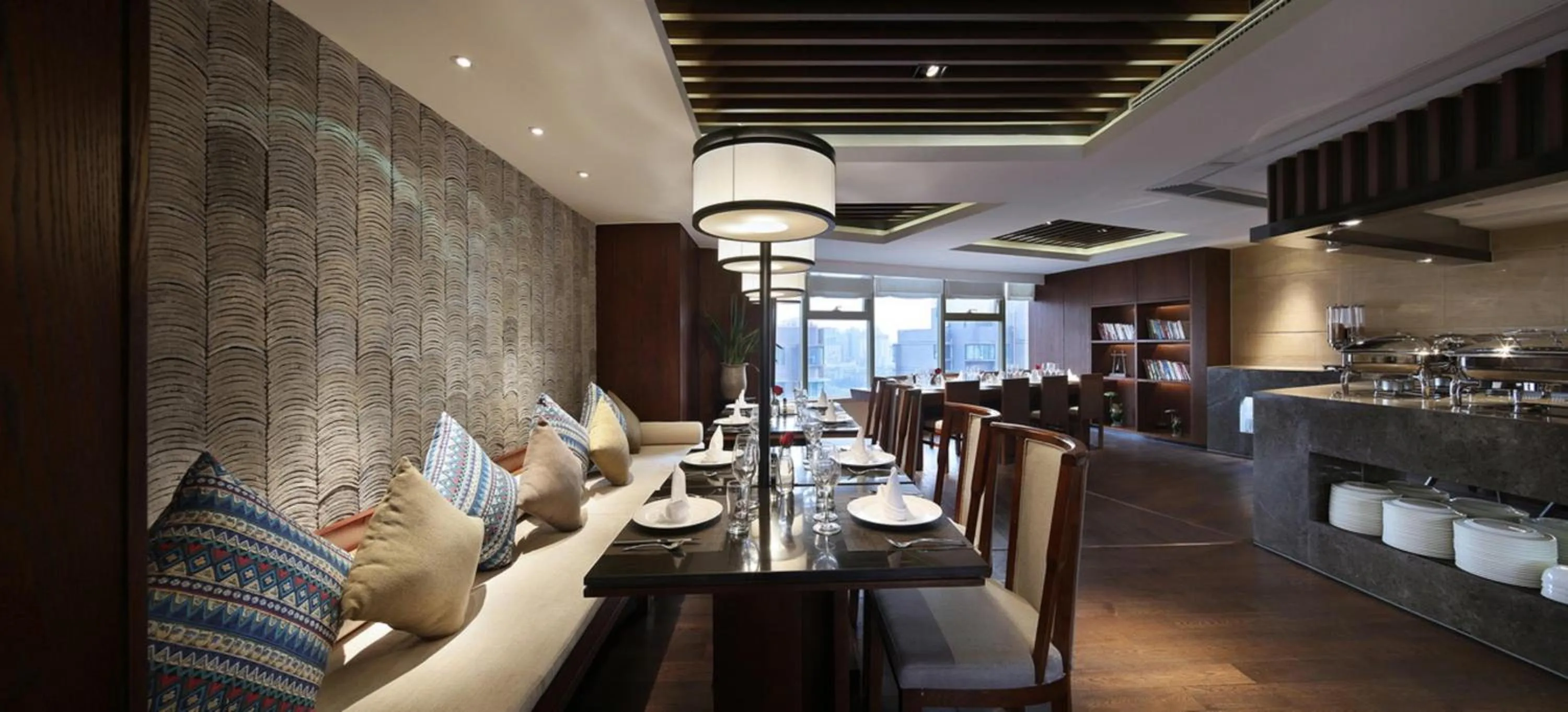 Restaurant/places to eat in SSAW Boutique Hotel Hangzhou Wildwind