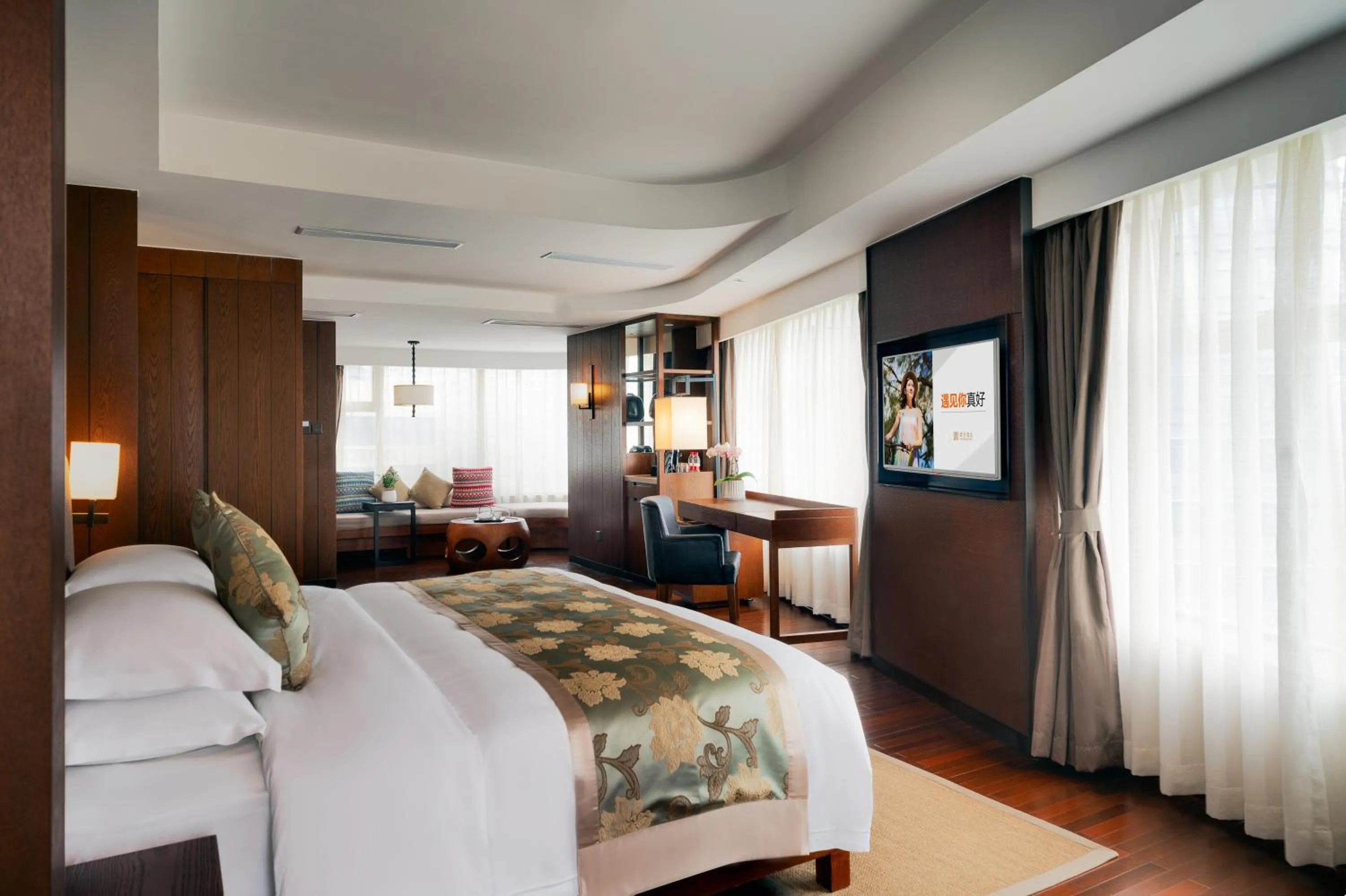 Bed in SSAW Boutique Hotel Hangzhou Wildwind