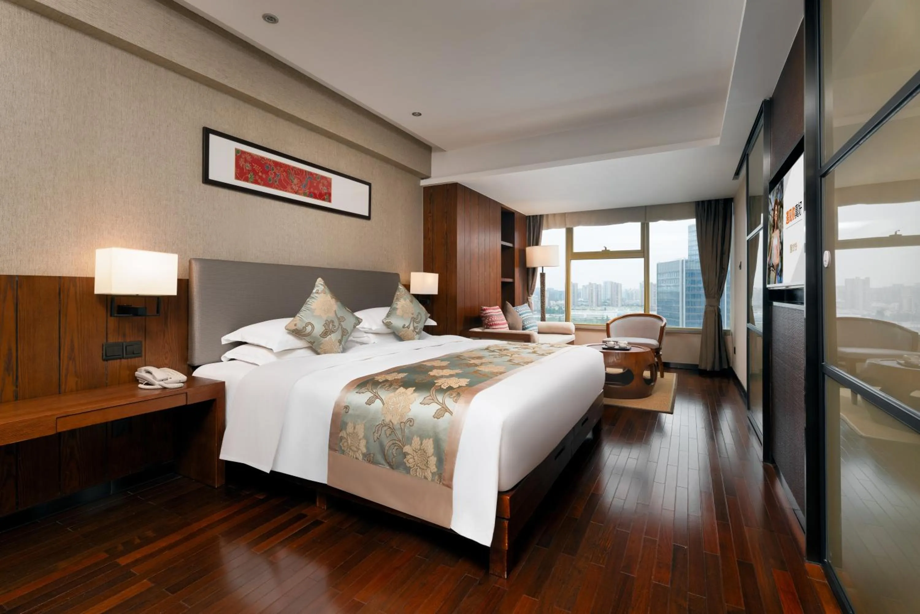 Photo of the whole room, Bed in SSAW Boutique Hotel Hangzhou Wildwind