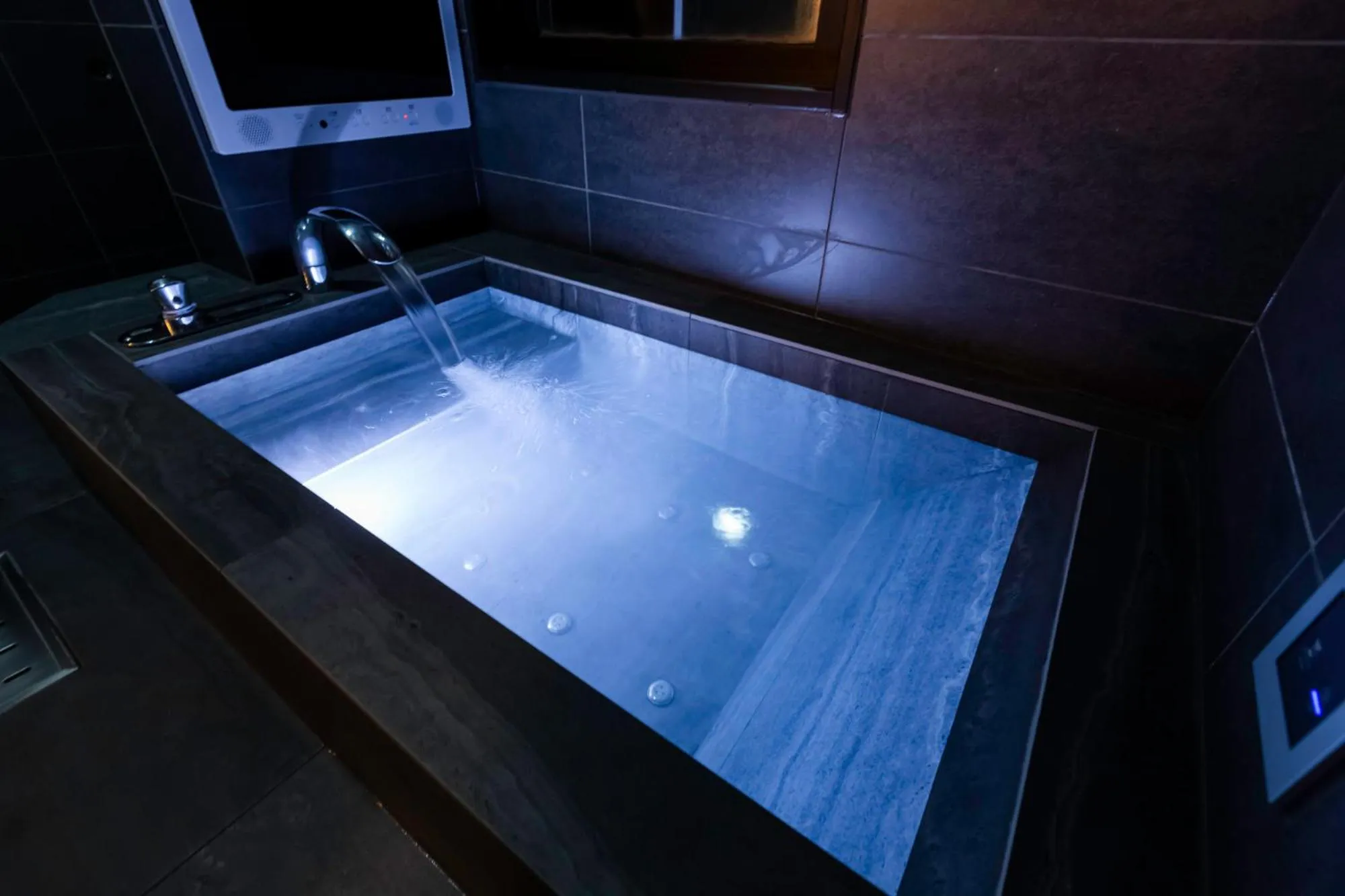 Design Hotel W Zip Club