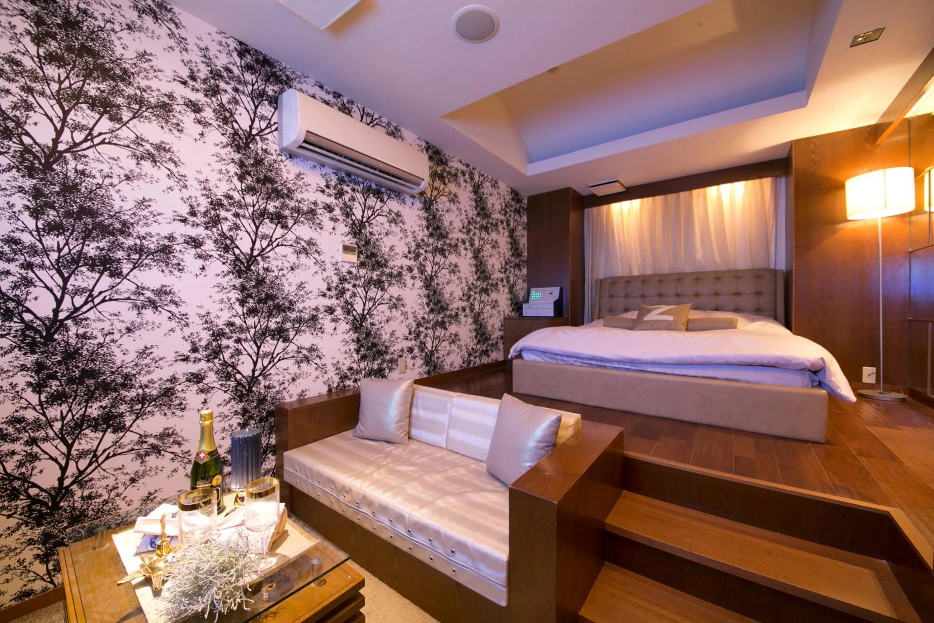 Bed in Design Hotel W Zip Club