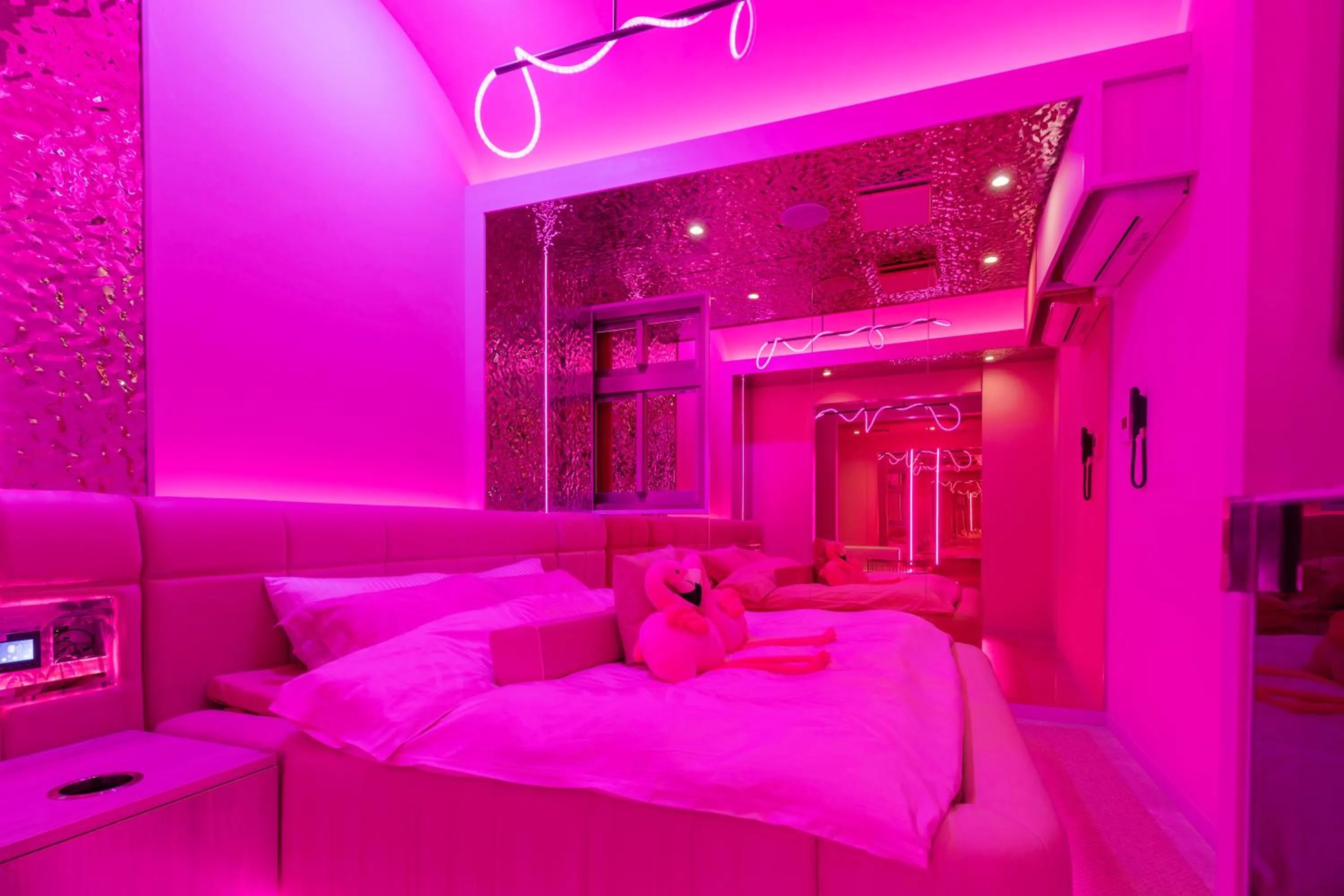 Bed in Design Hotel W Zip Club