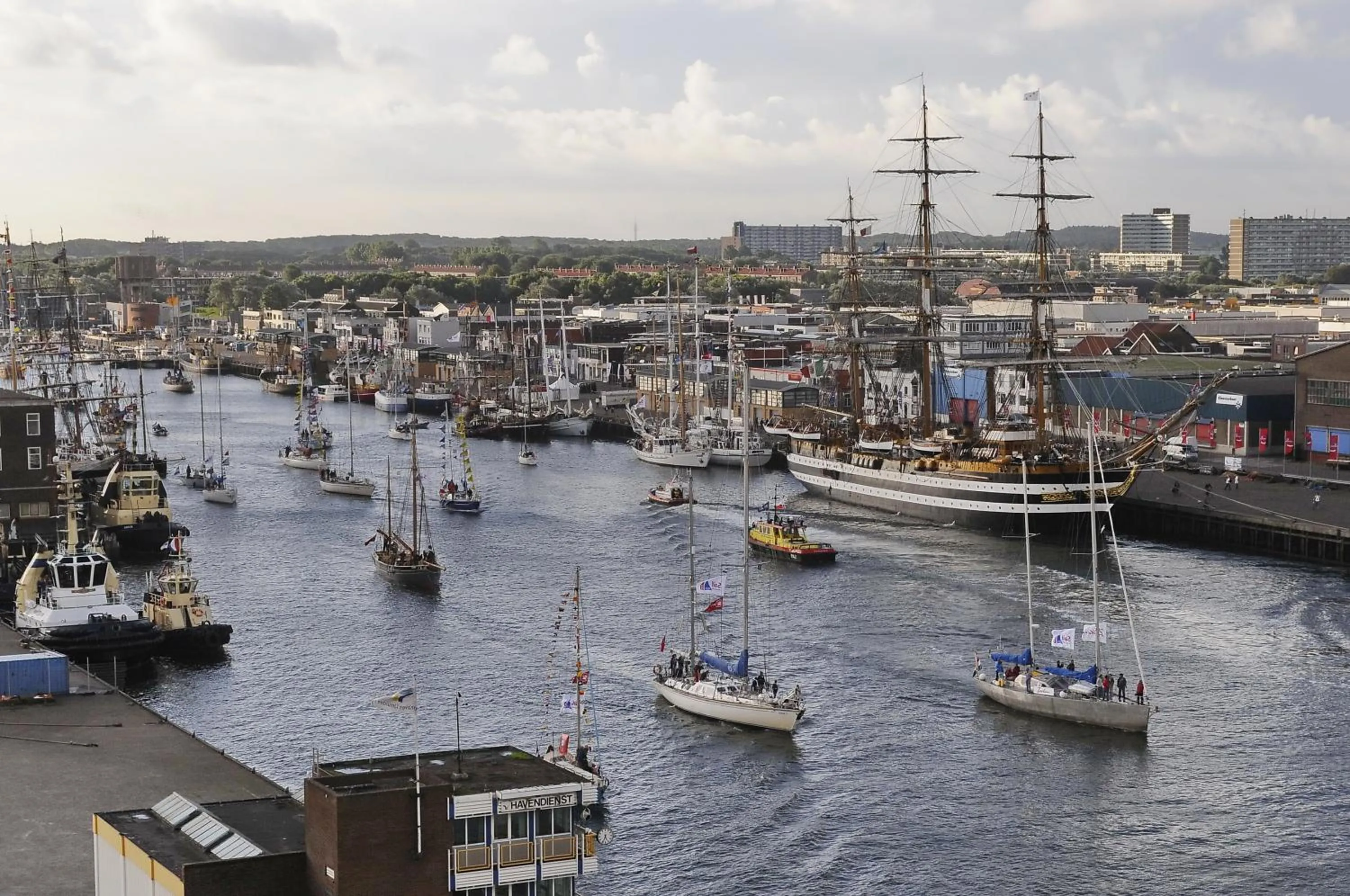 Seasons in Hotel Rauw aan de Kade