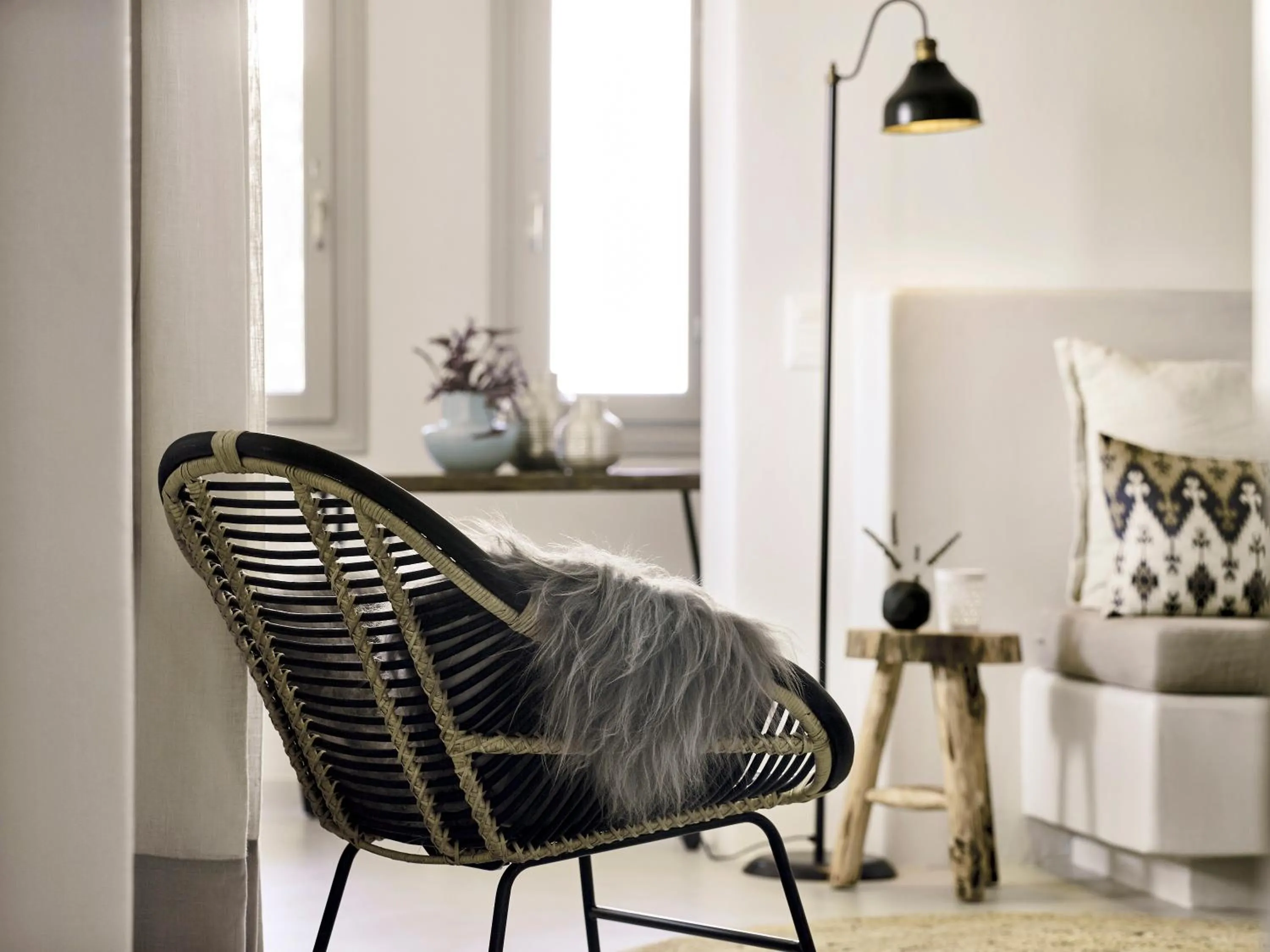 Seating area in Santo Pure Oia Suites & Villas