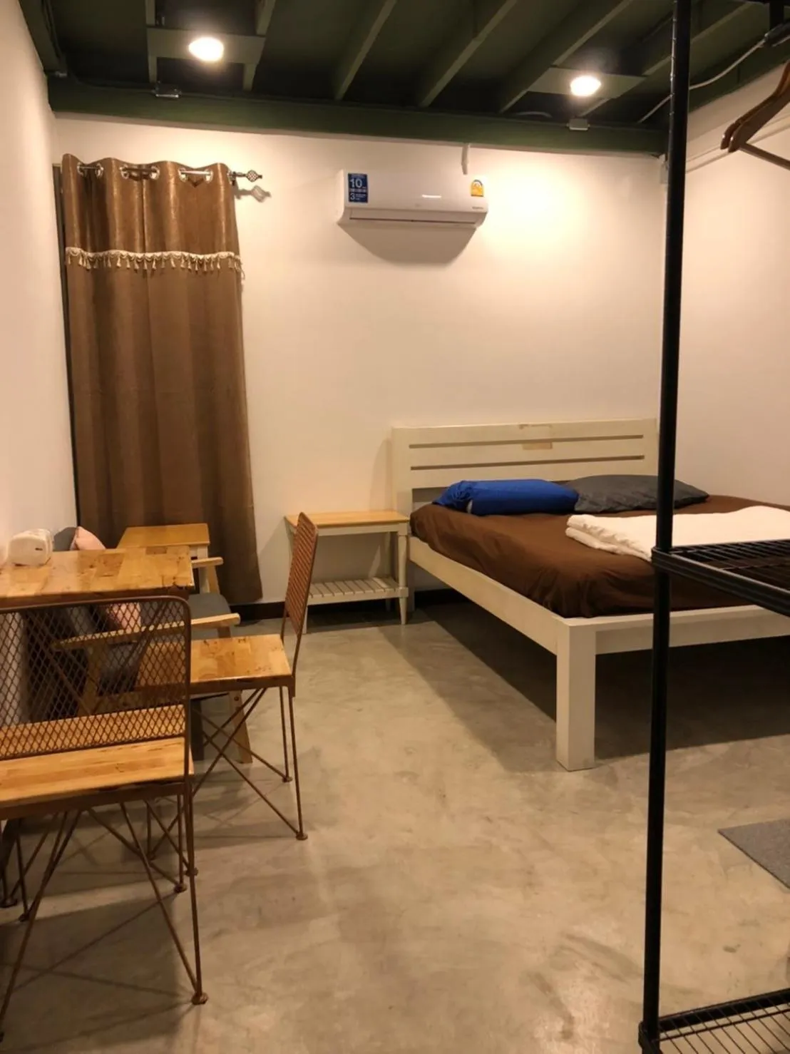 Bed in Bluefin Guesthouse