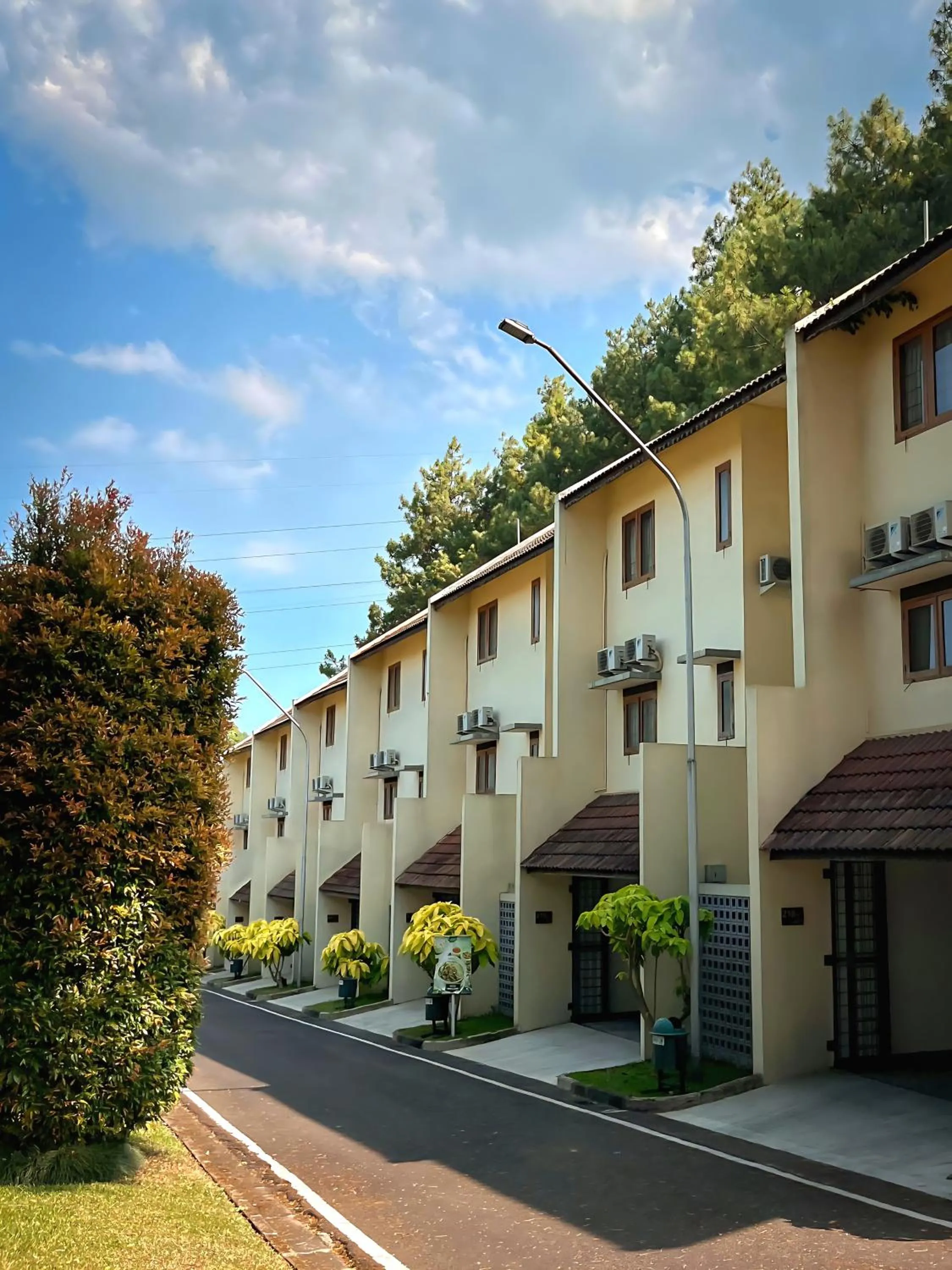 Property building in Puri Setiabudhi