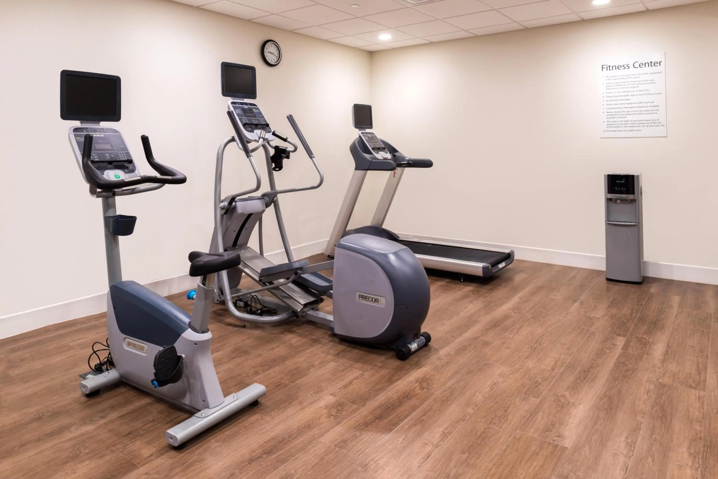 Fitness centre/facilities in Holiday Inn Express Fort Worth West by IHG
