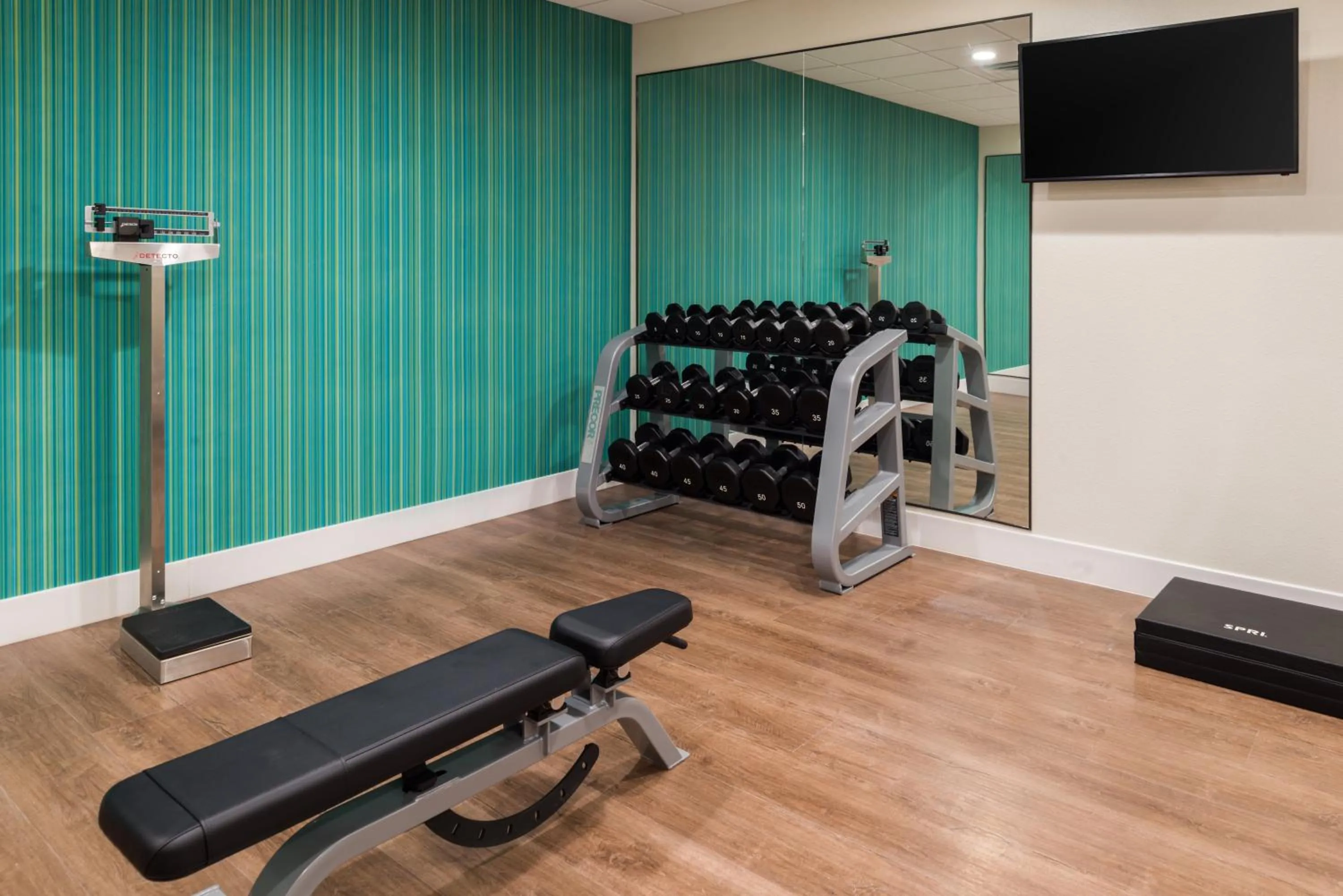 Fitness centre/facilities in Holiday Inn Express Fort Worth West by IHG