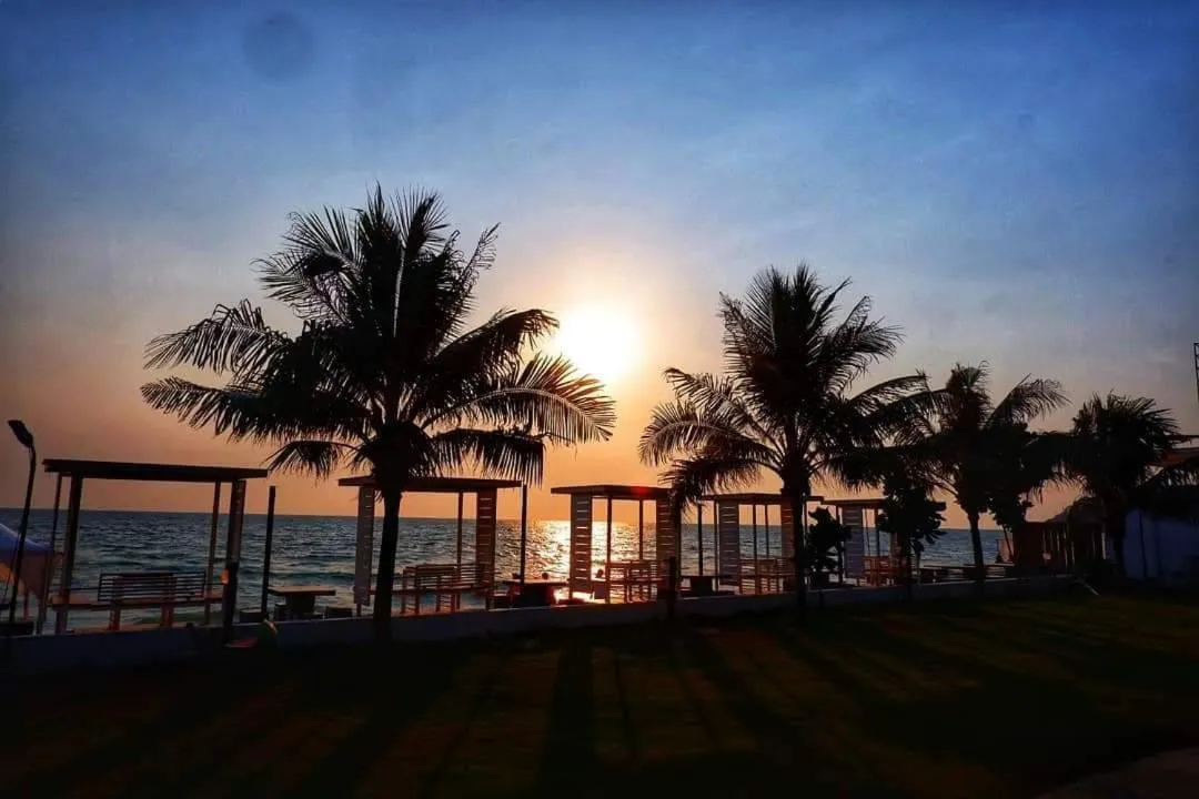 Saint Tropez Beach Hotel