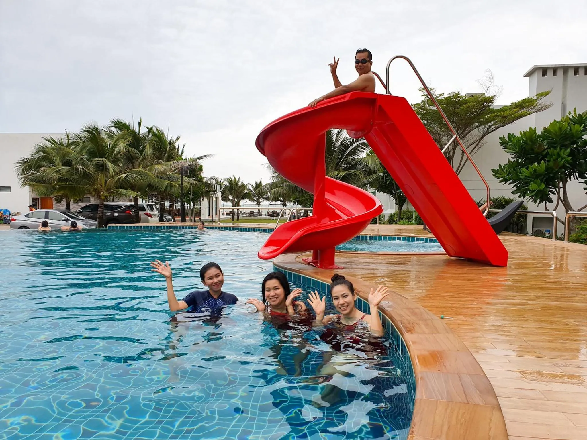 Saint Tropez Beach Hotel