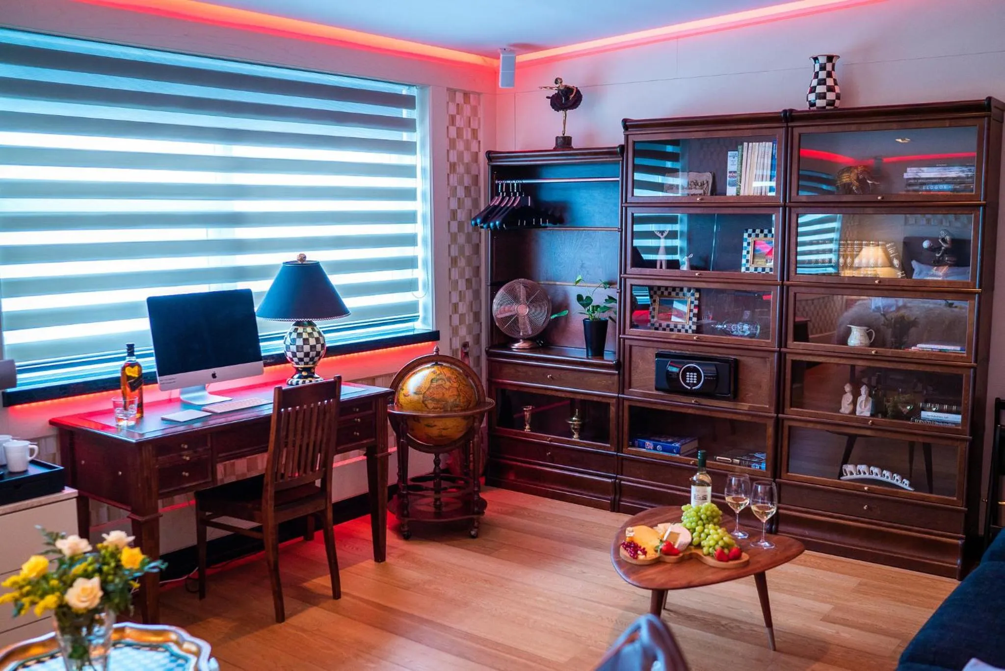 Bedroom in Diamond Suites by Reykjavik Keflavik Airport