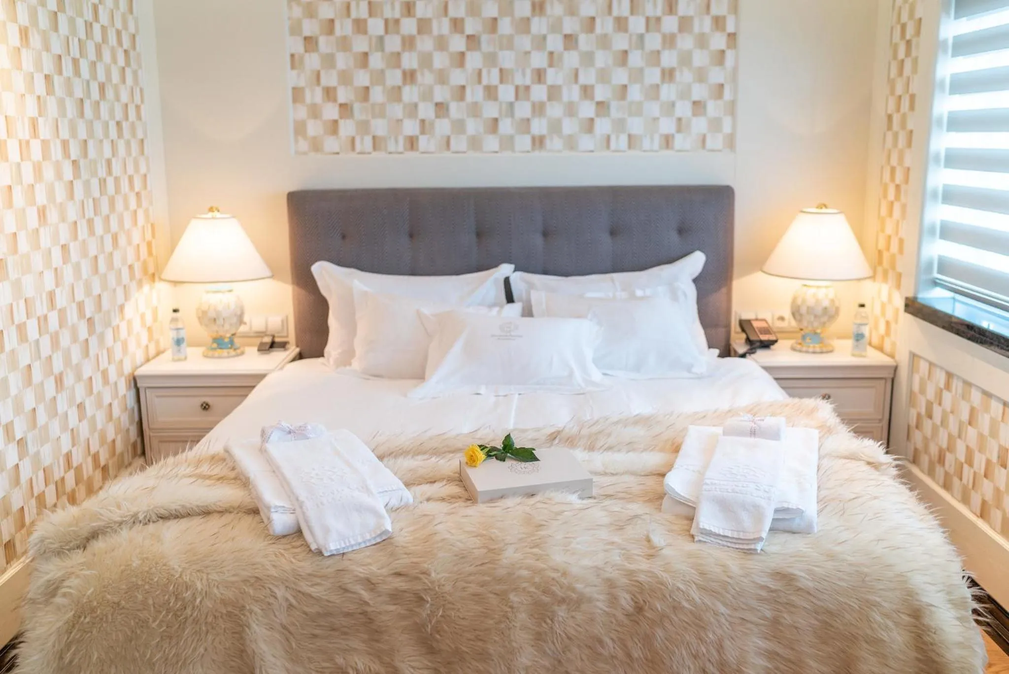 Bedroom, Bed in Diamond Suites by Reykjavik Keflavik Airport