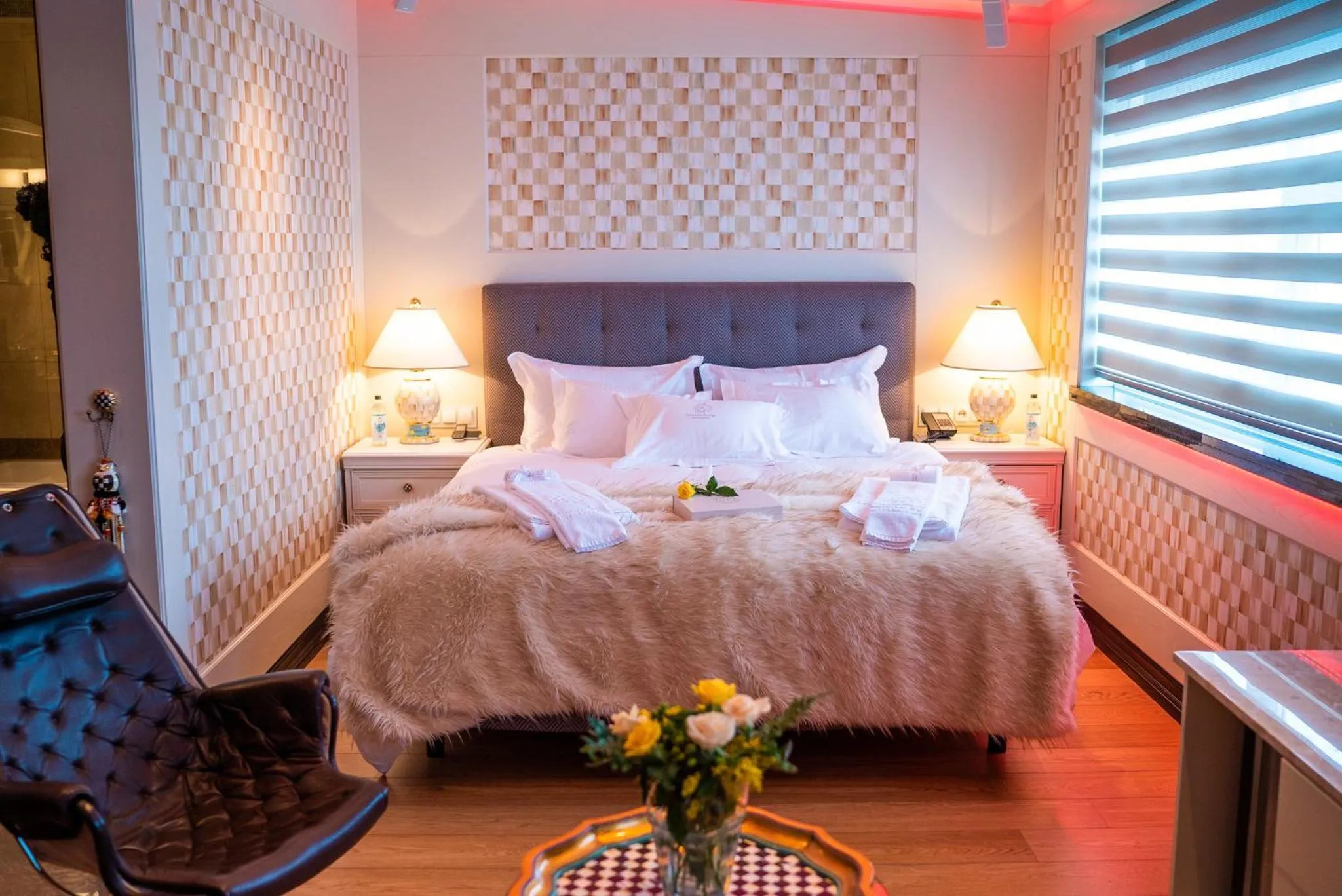 Bedroom, Bed in Diamond Suites by Reykjavik Keflavik Airport