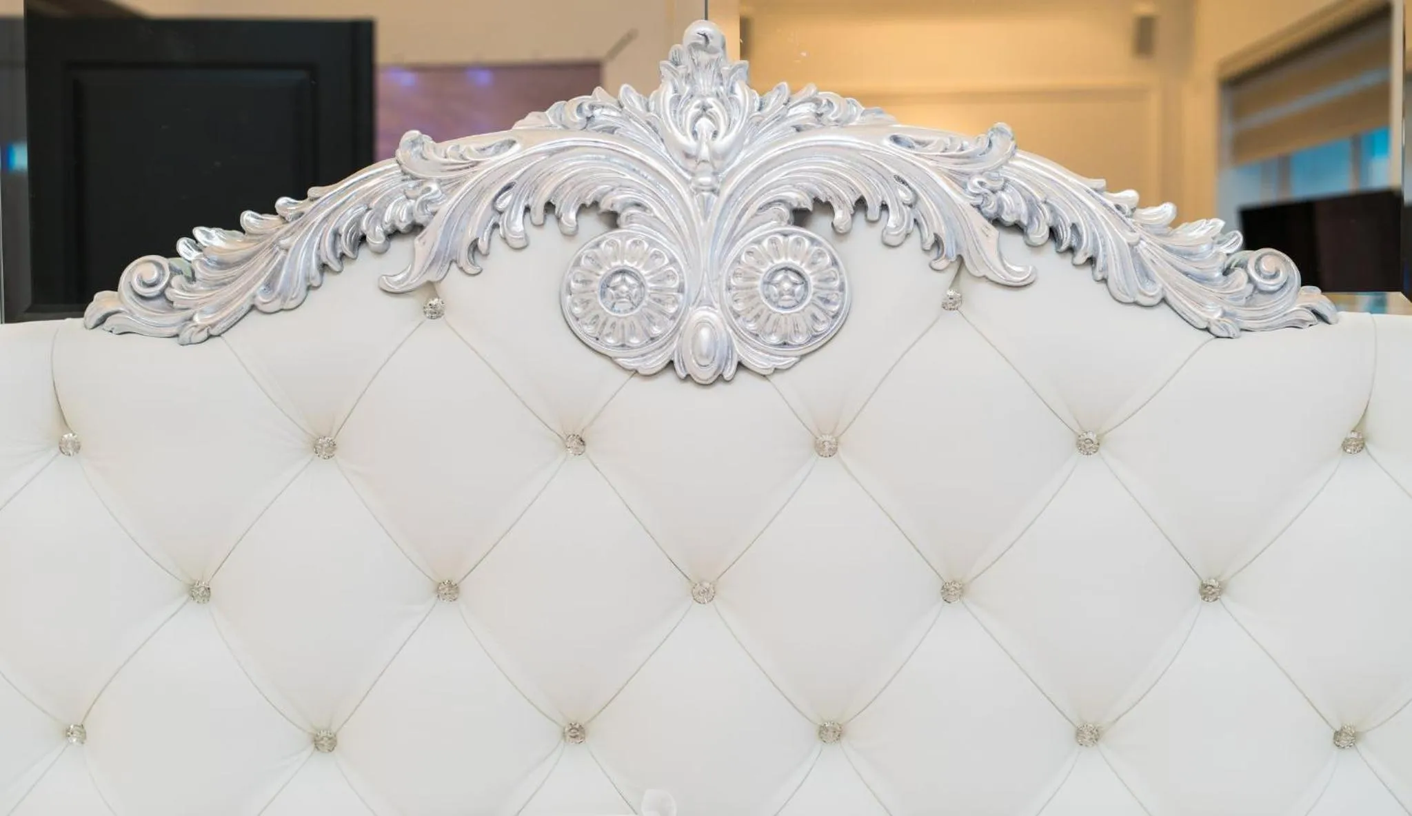 Decorative detail in Diamond Suites by Reykjavik Keflavik Airport