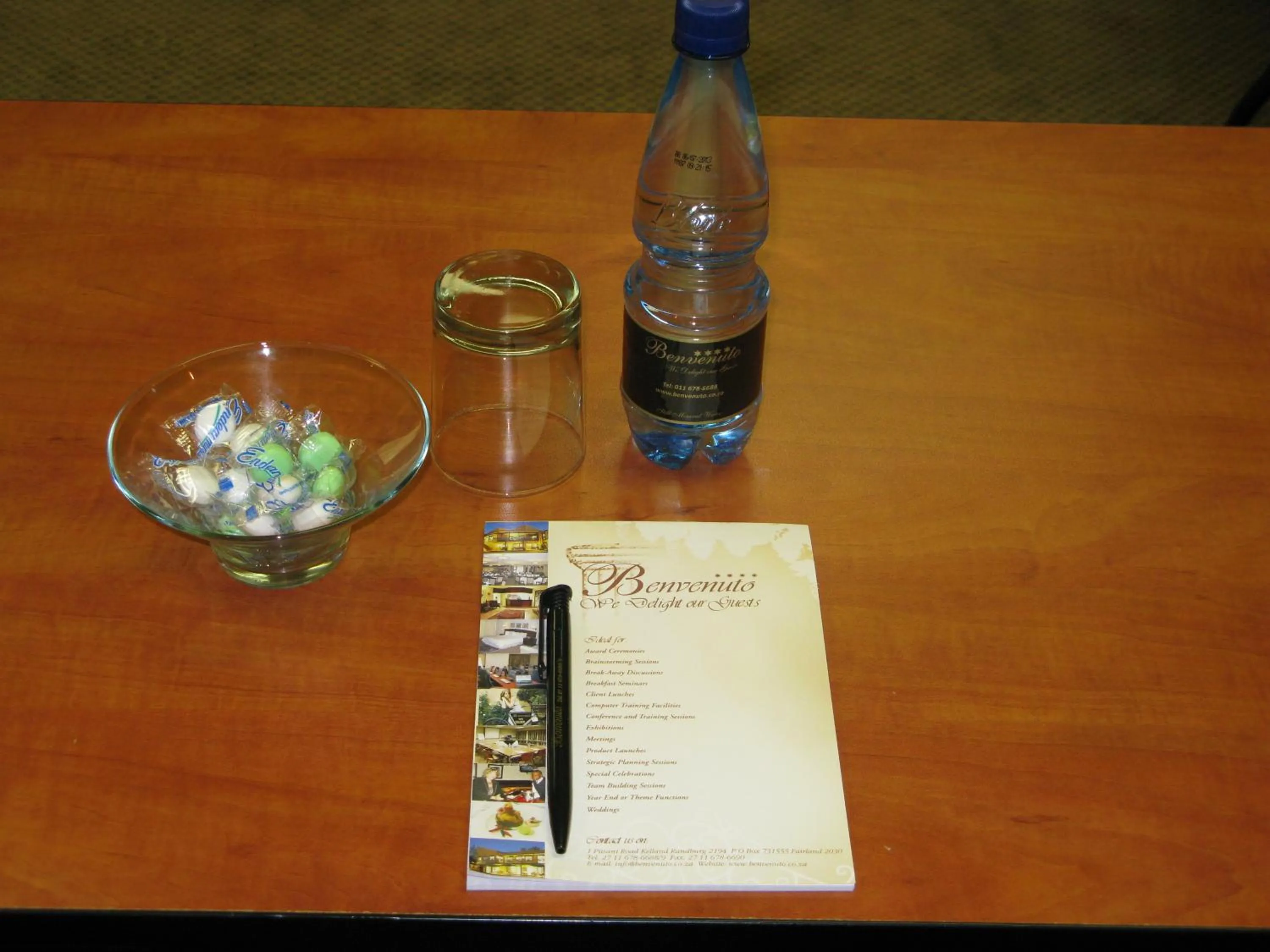 Restaurant/places to eat in Benvenuto Hotel & Conference Centre