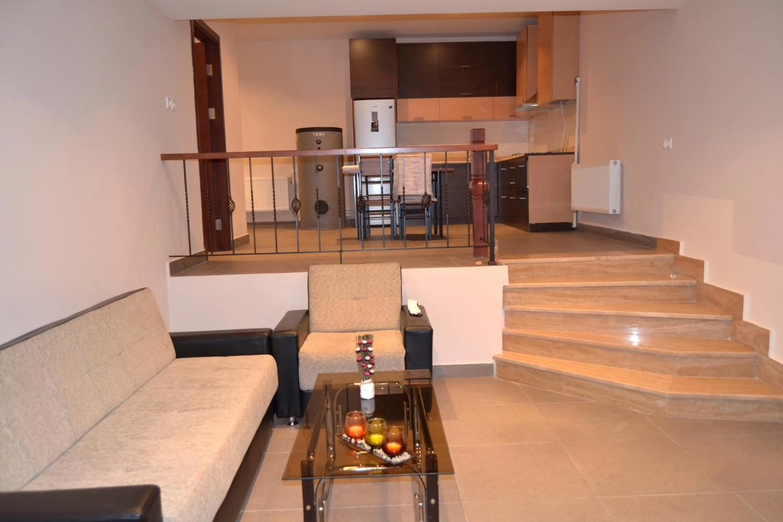 Communal lounge/ TV room in Villadzor Apart Hotel