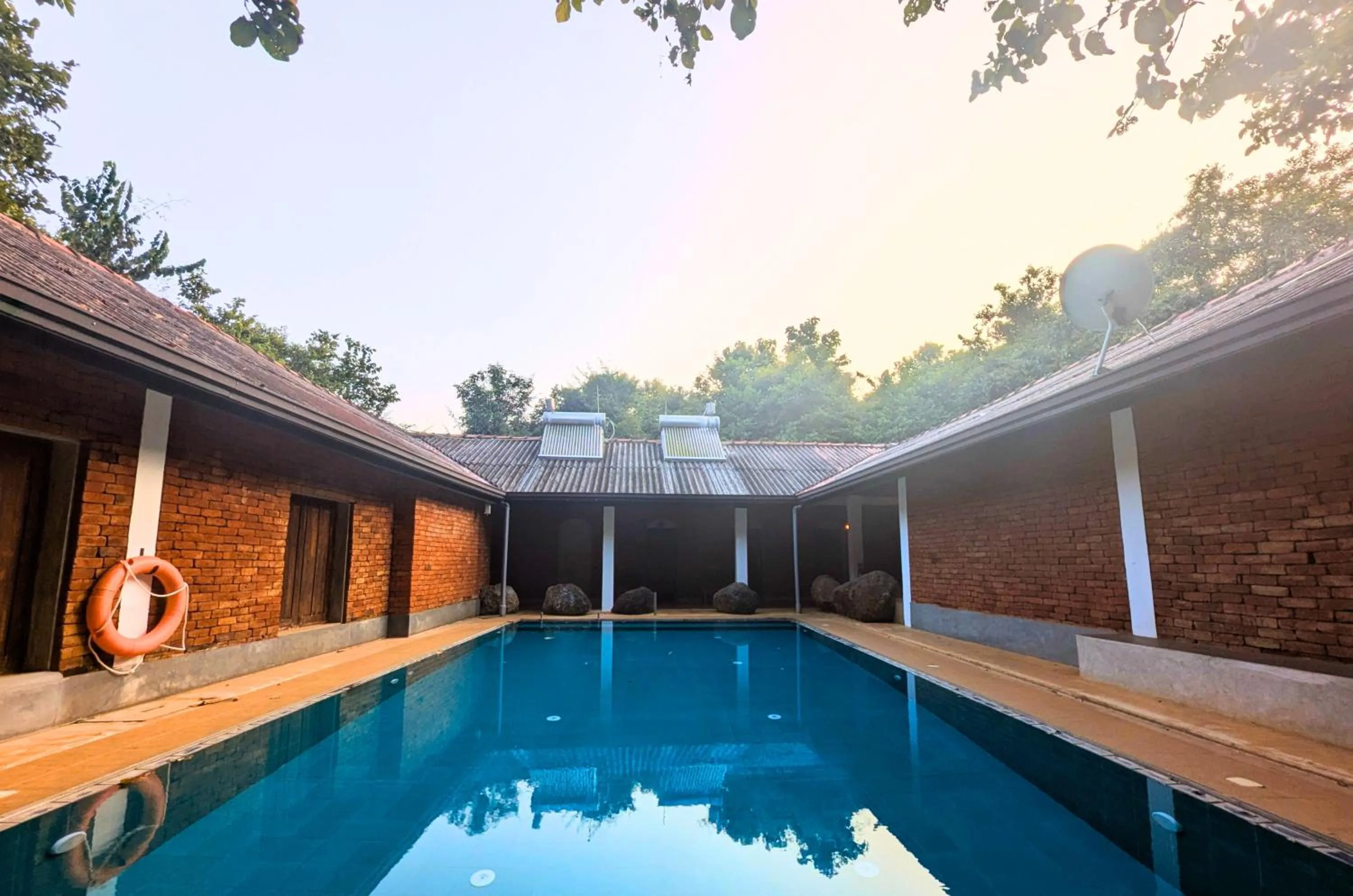 Property building in Pinthaliya Resort