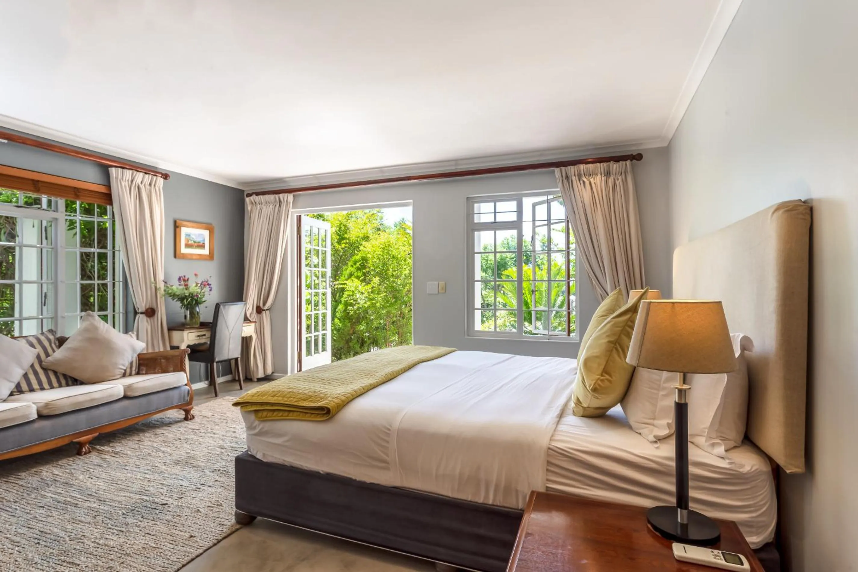 Photo of the whole room, Bed in Wedgeview Country House & Spa