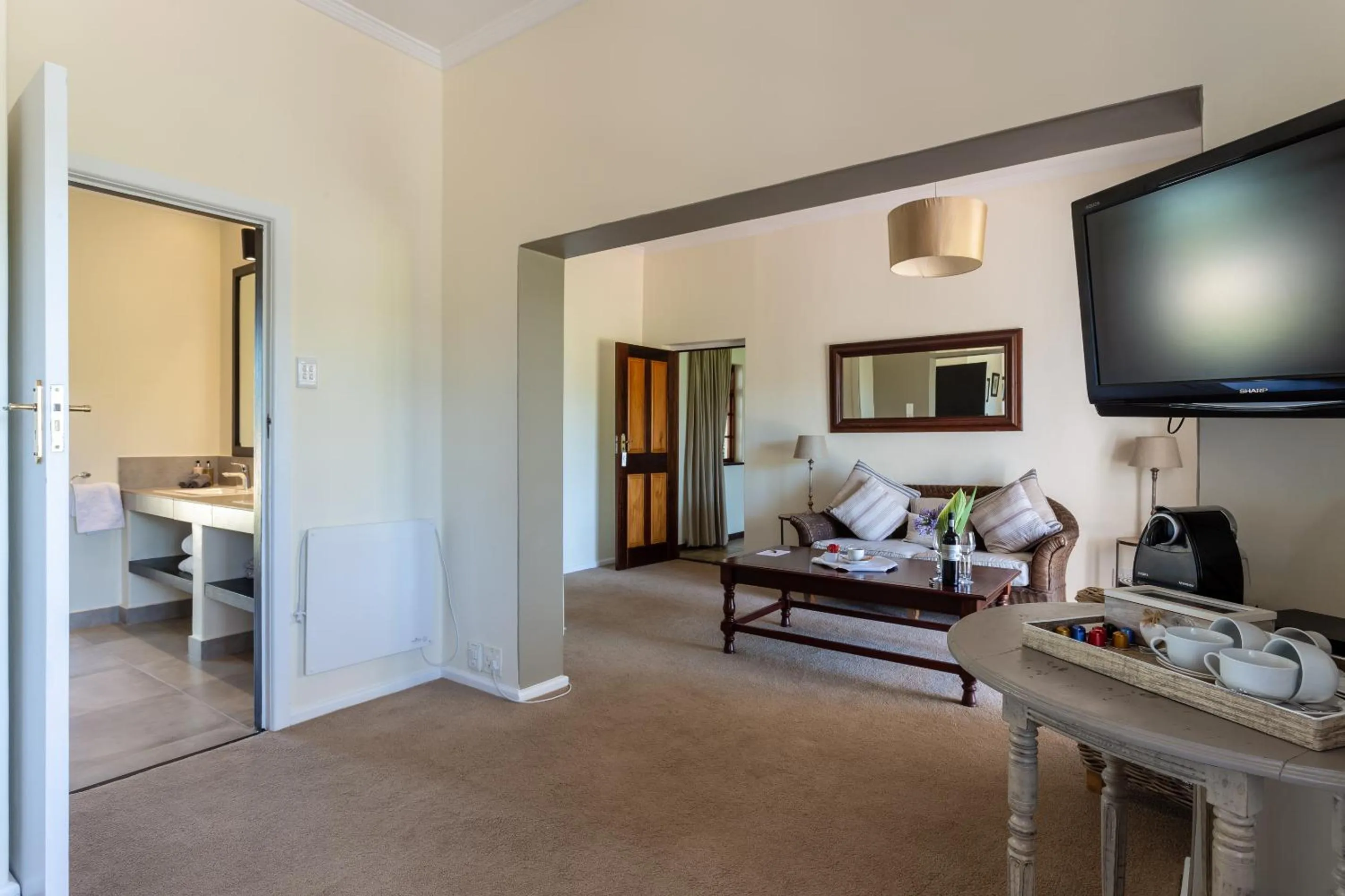 TV and multimedia, Bed in Wedgeview Country House & Spa