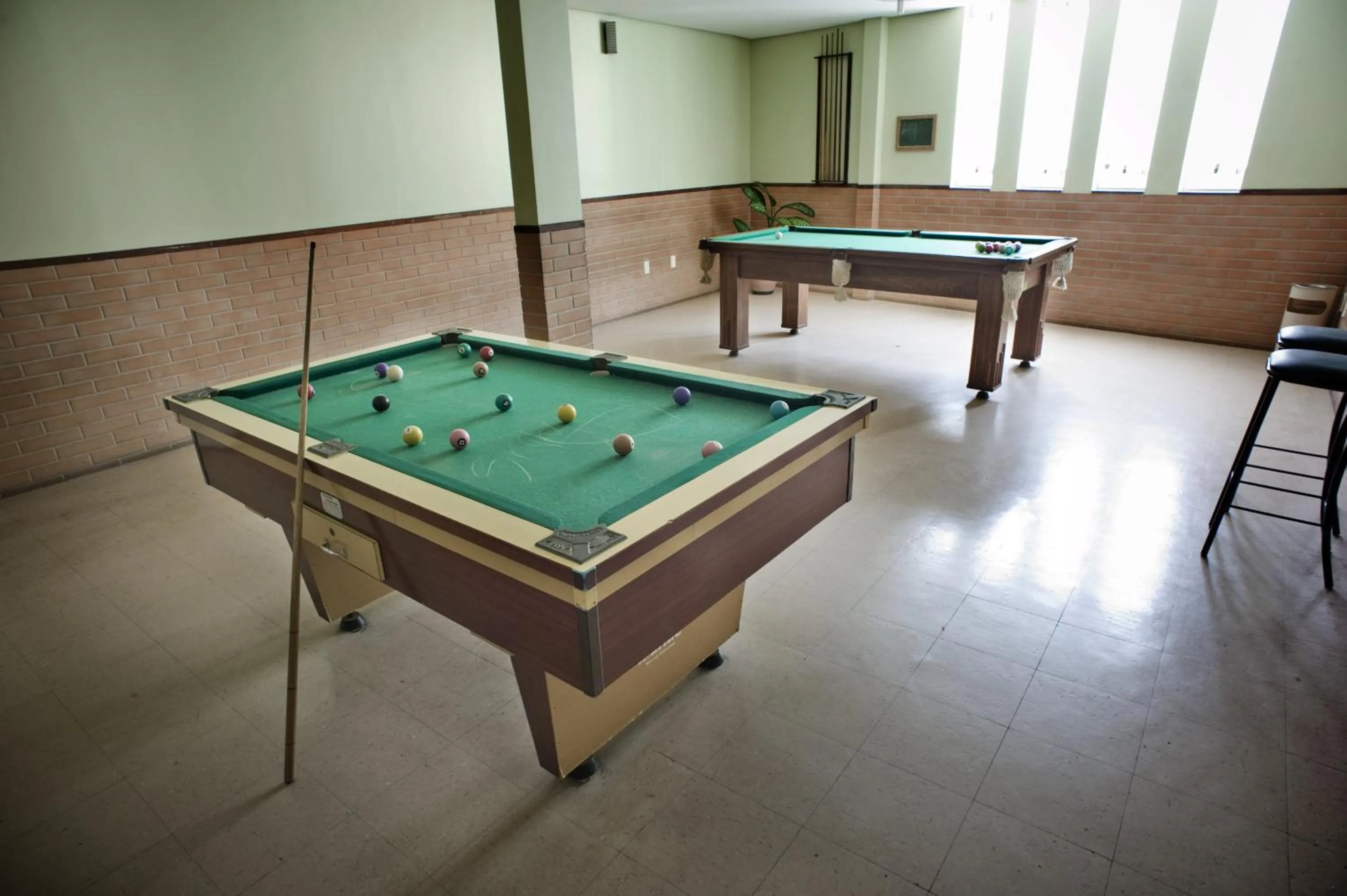 People in Hotel Lumiar