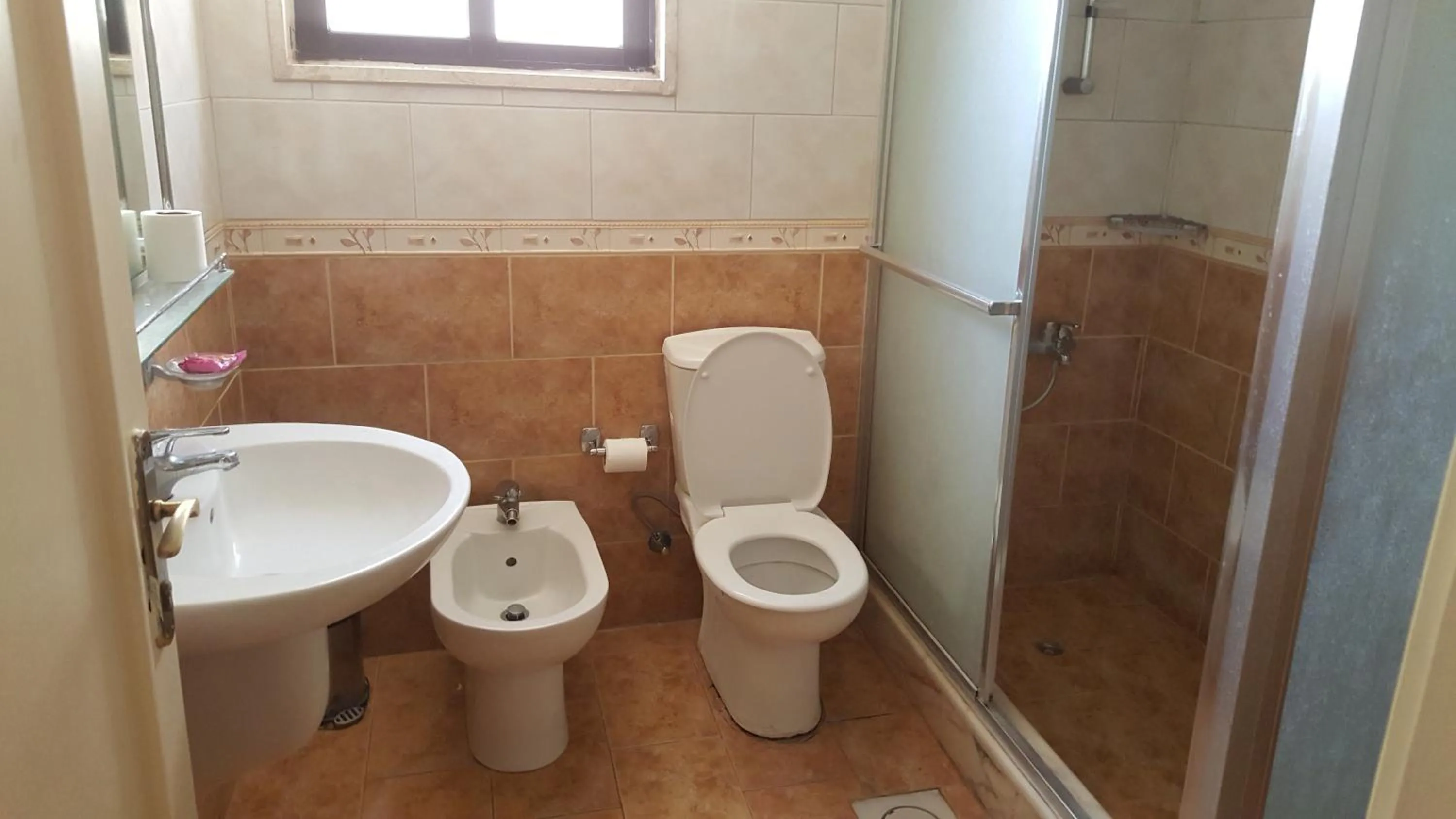 Bathroom in Al Khaleej Hotel Apartments