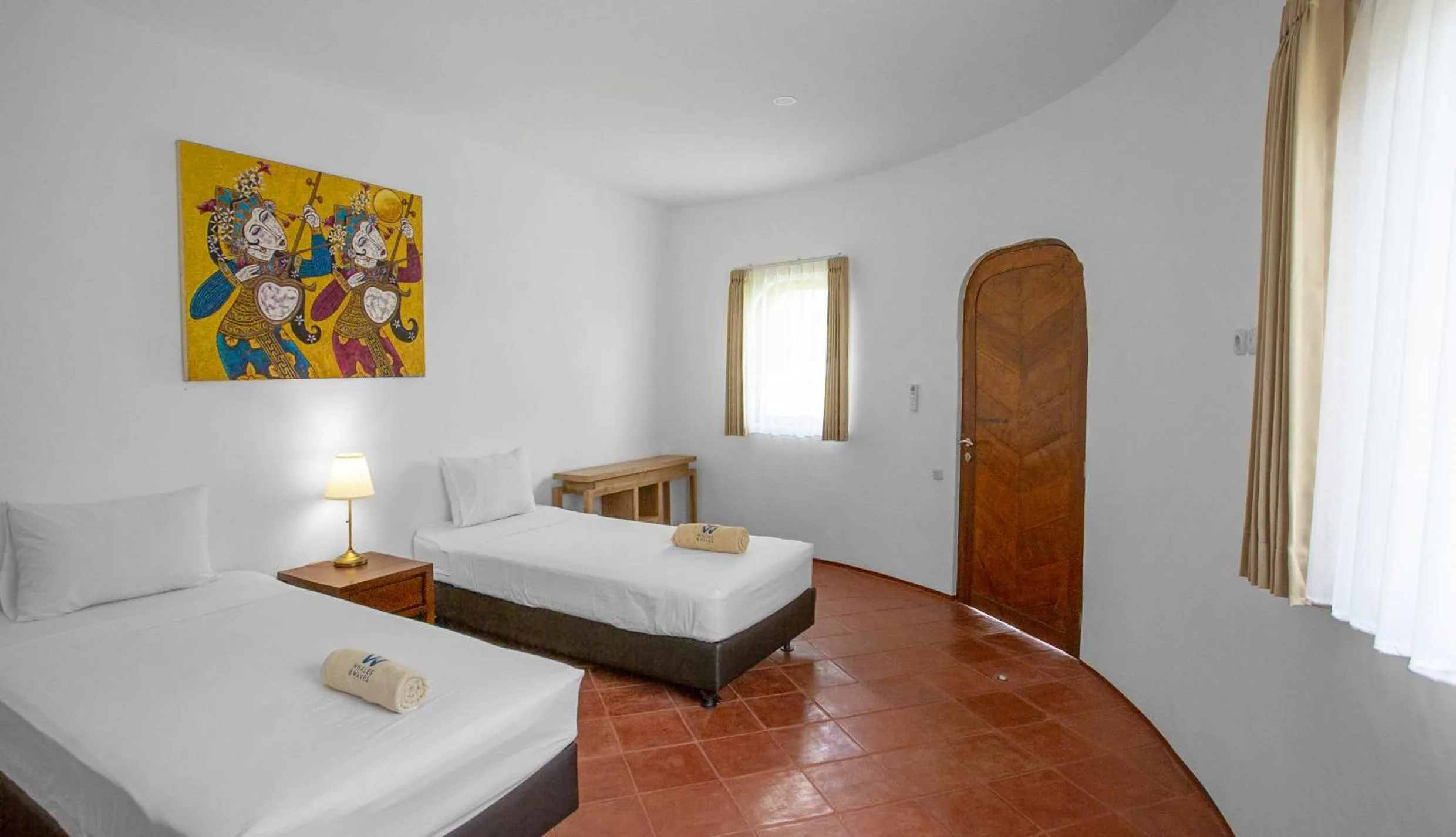 Bed in Whales and Waves