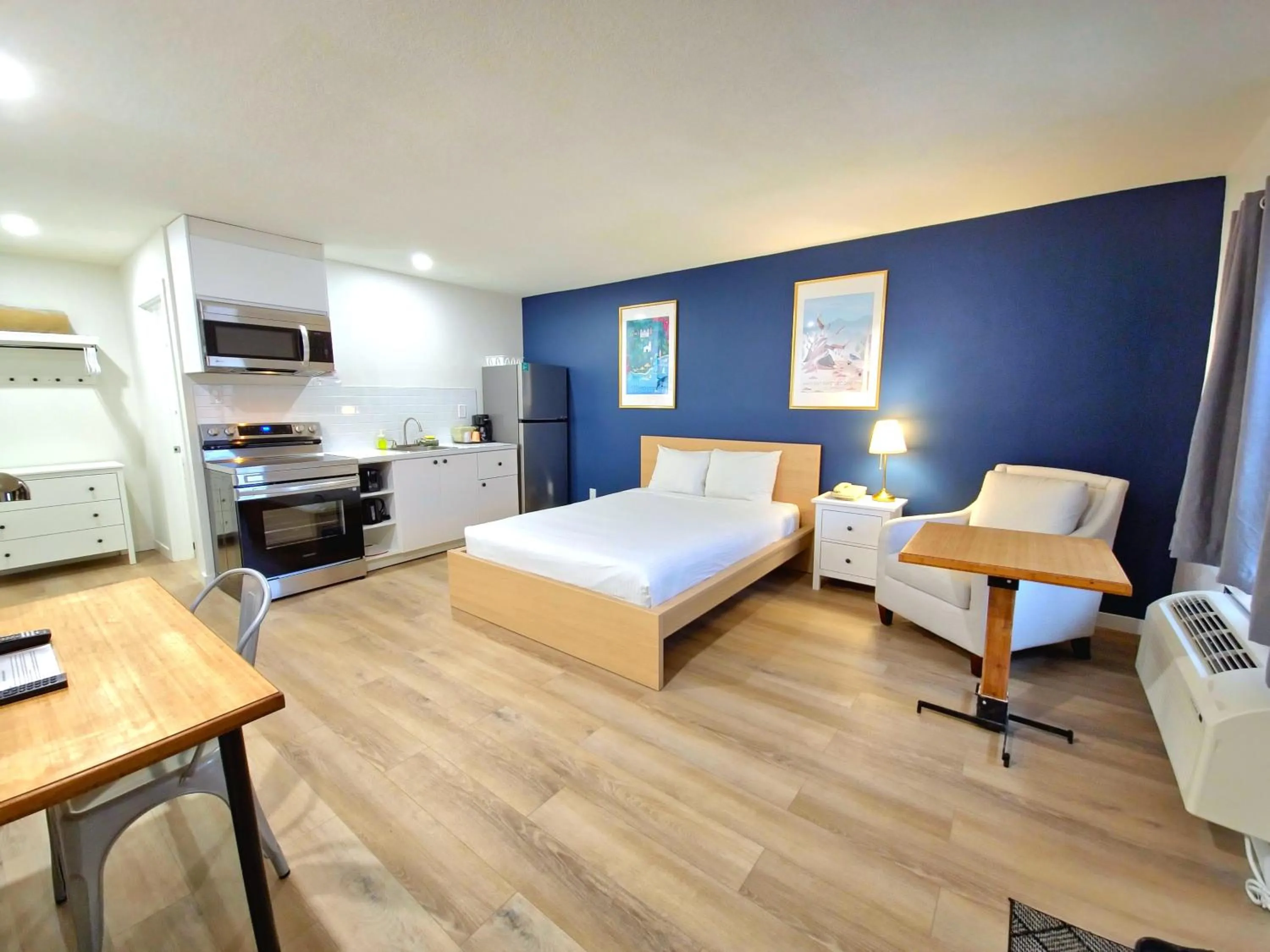 Photo of the whole room in Cloud 9 Inn