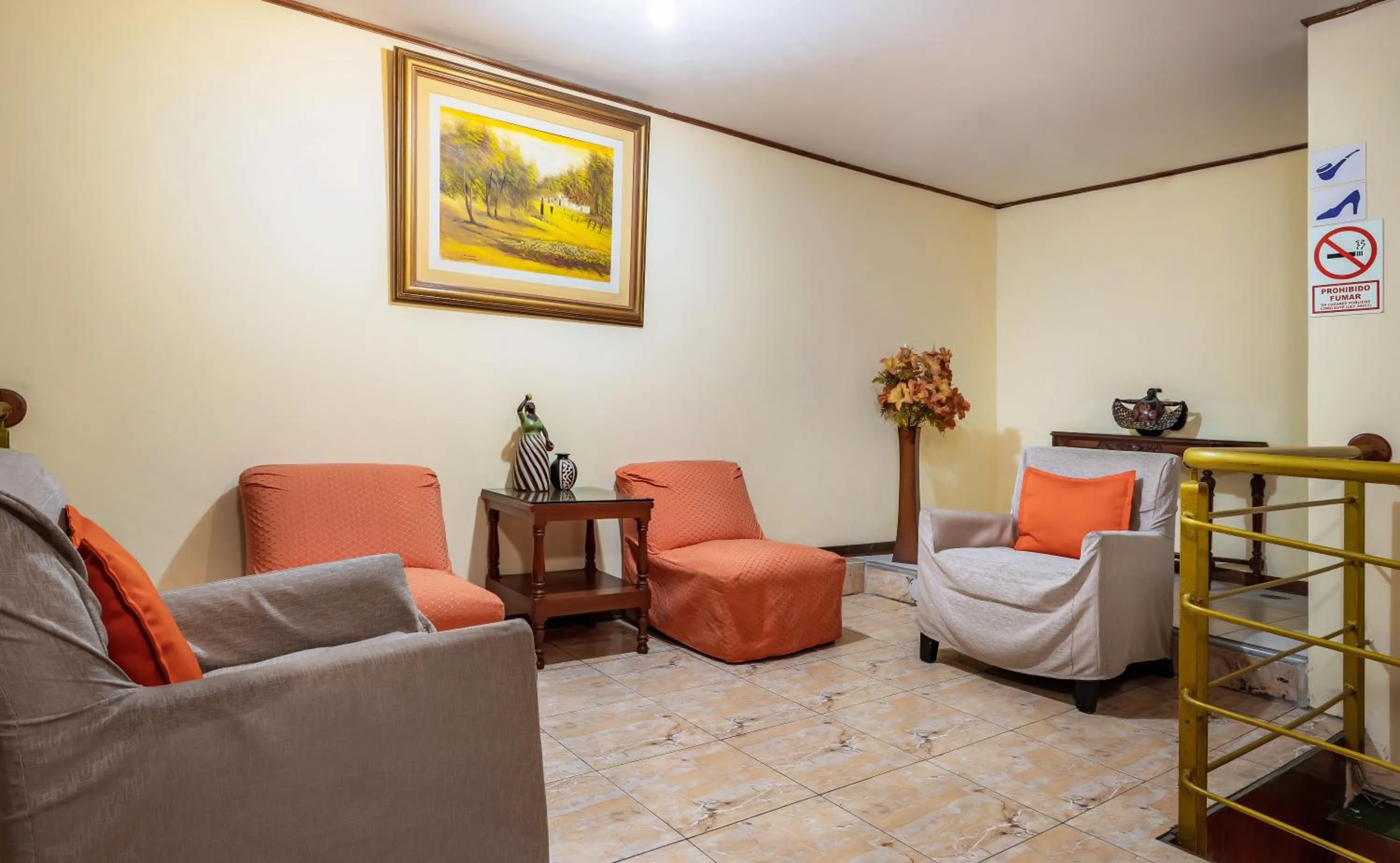 Living room in Recreo Hotel