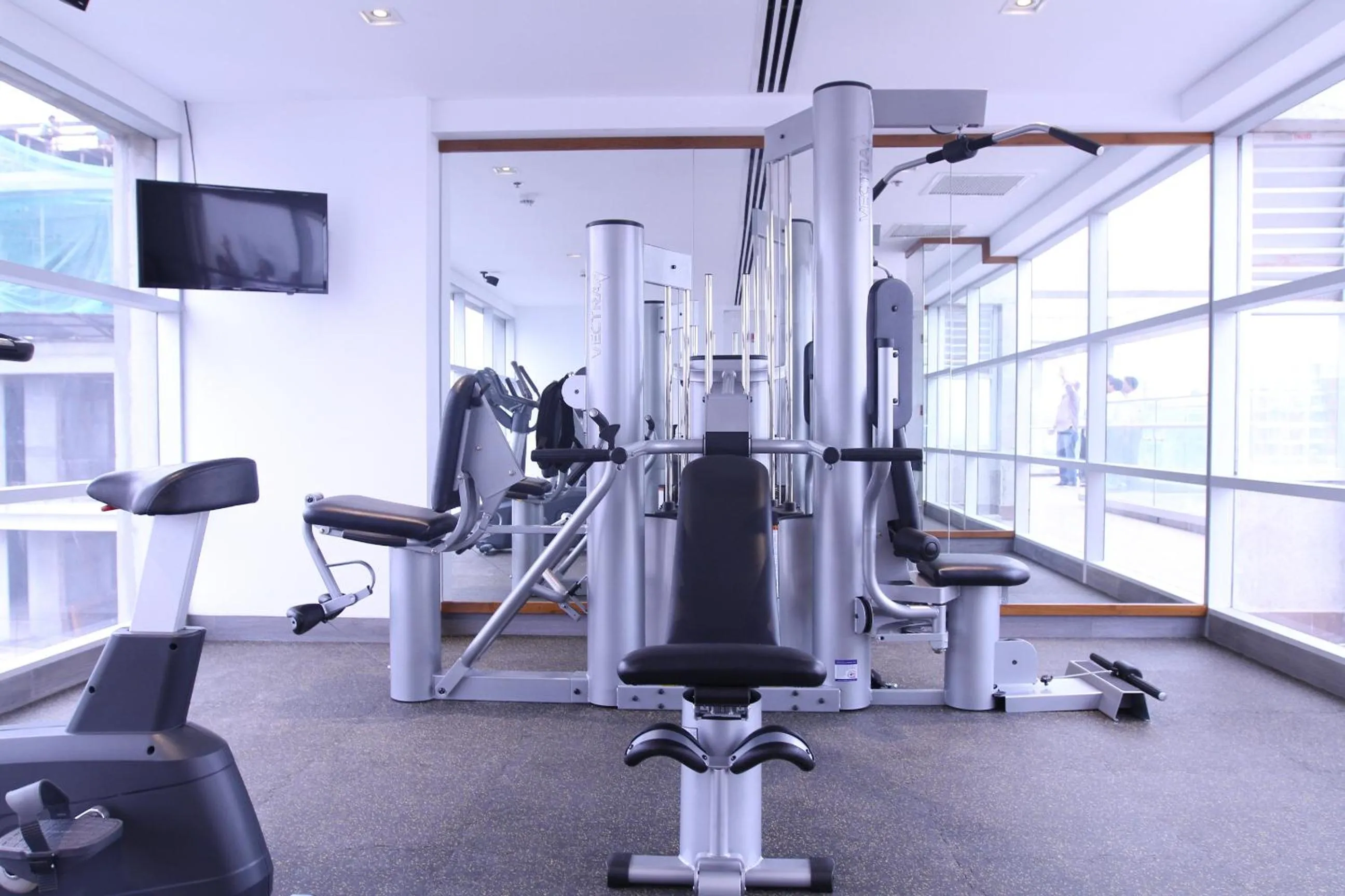 Fitness centre/facilities in Space Hotel and Apartments