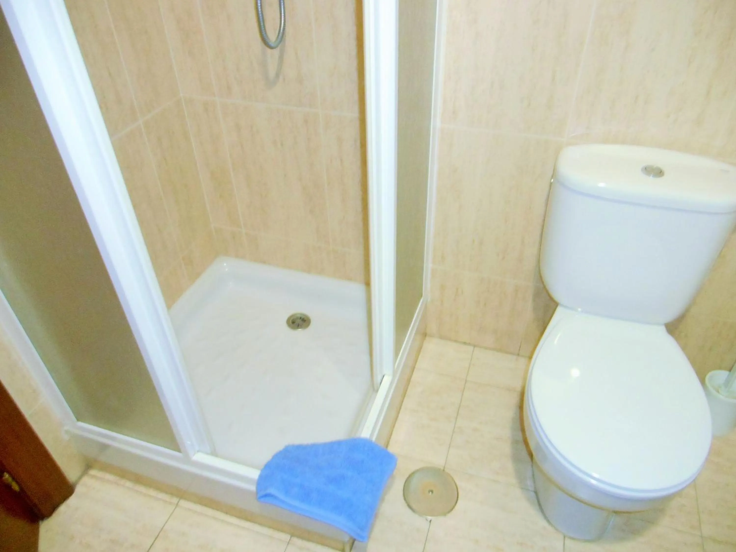 Bathroom in Martin House & Granada