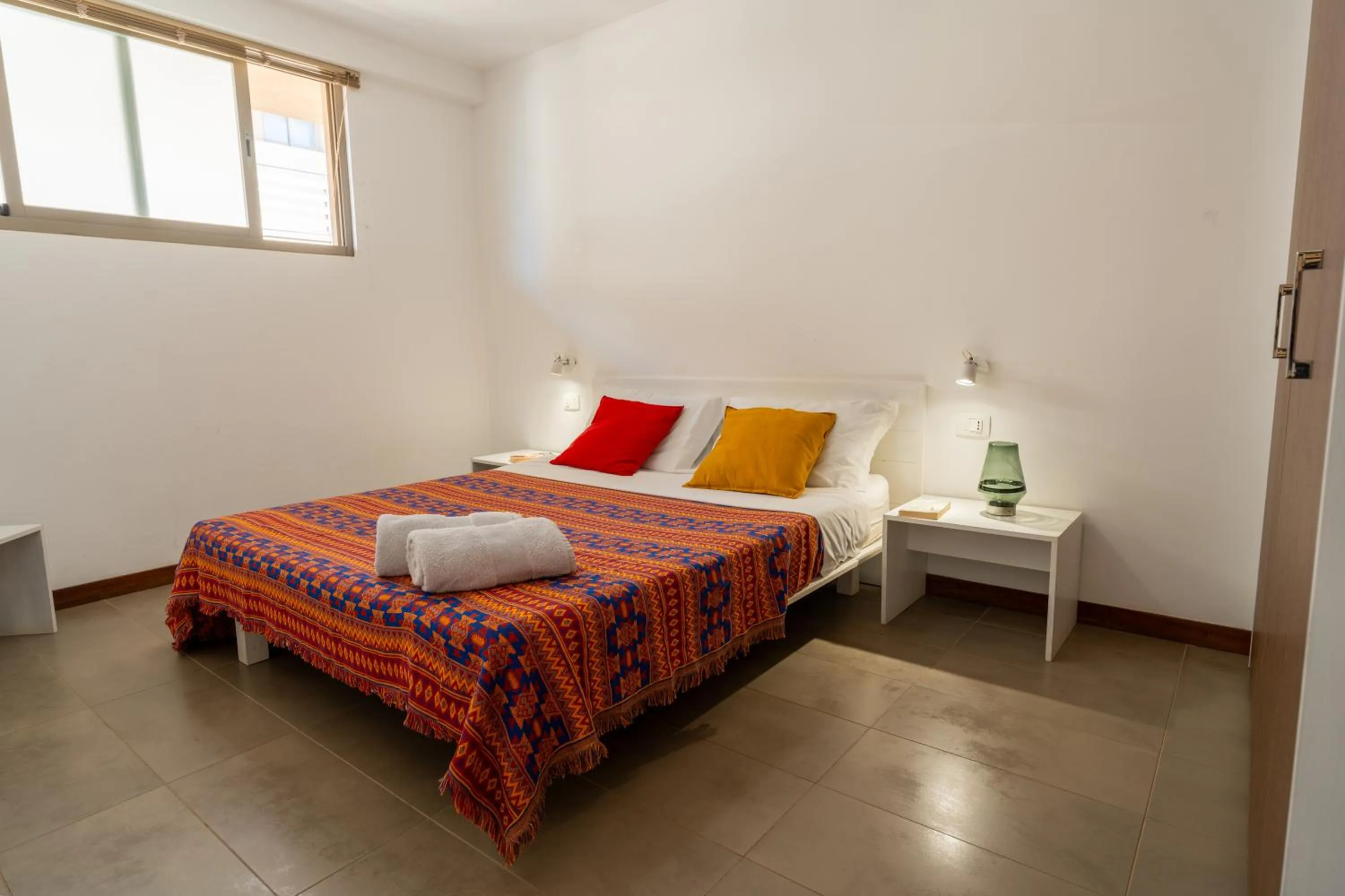 Photo of the whole room in Las Rochas