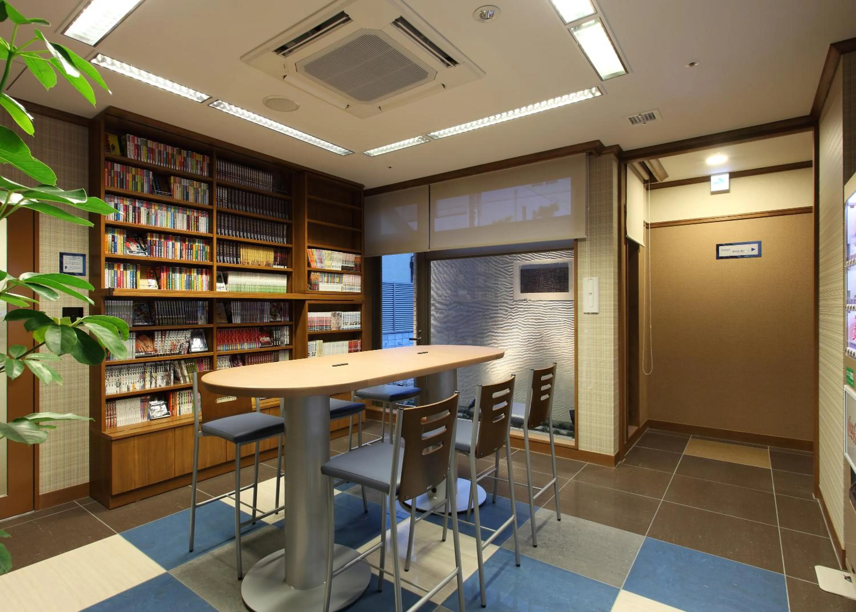 Library in Toyooka Green Hotel Morris