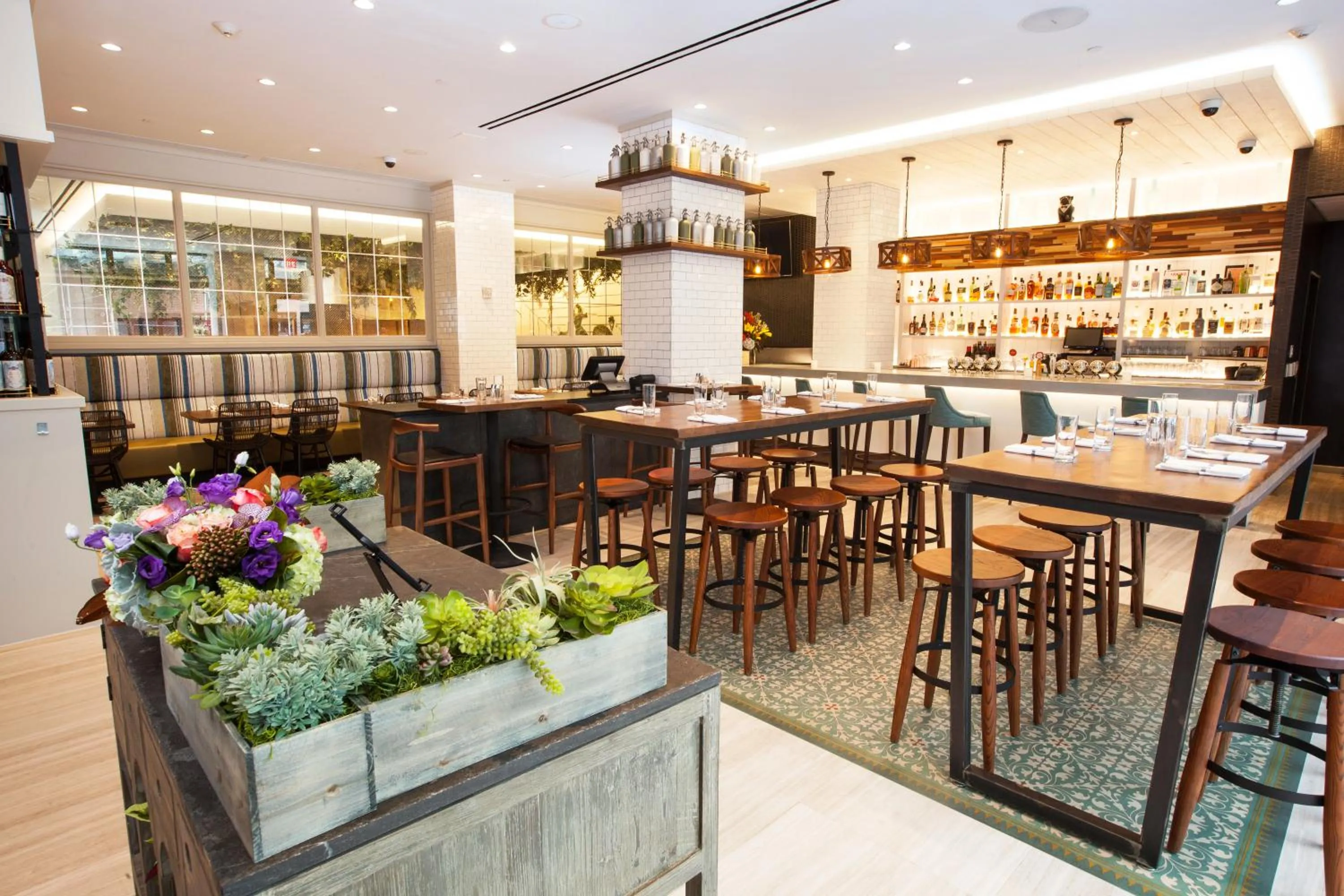 Restaurant/places to eat in INNSiDE by Meliá New York Nomad