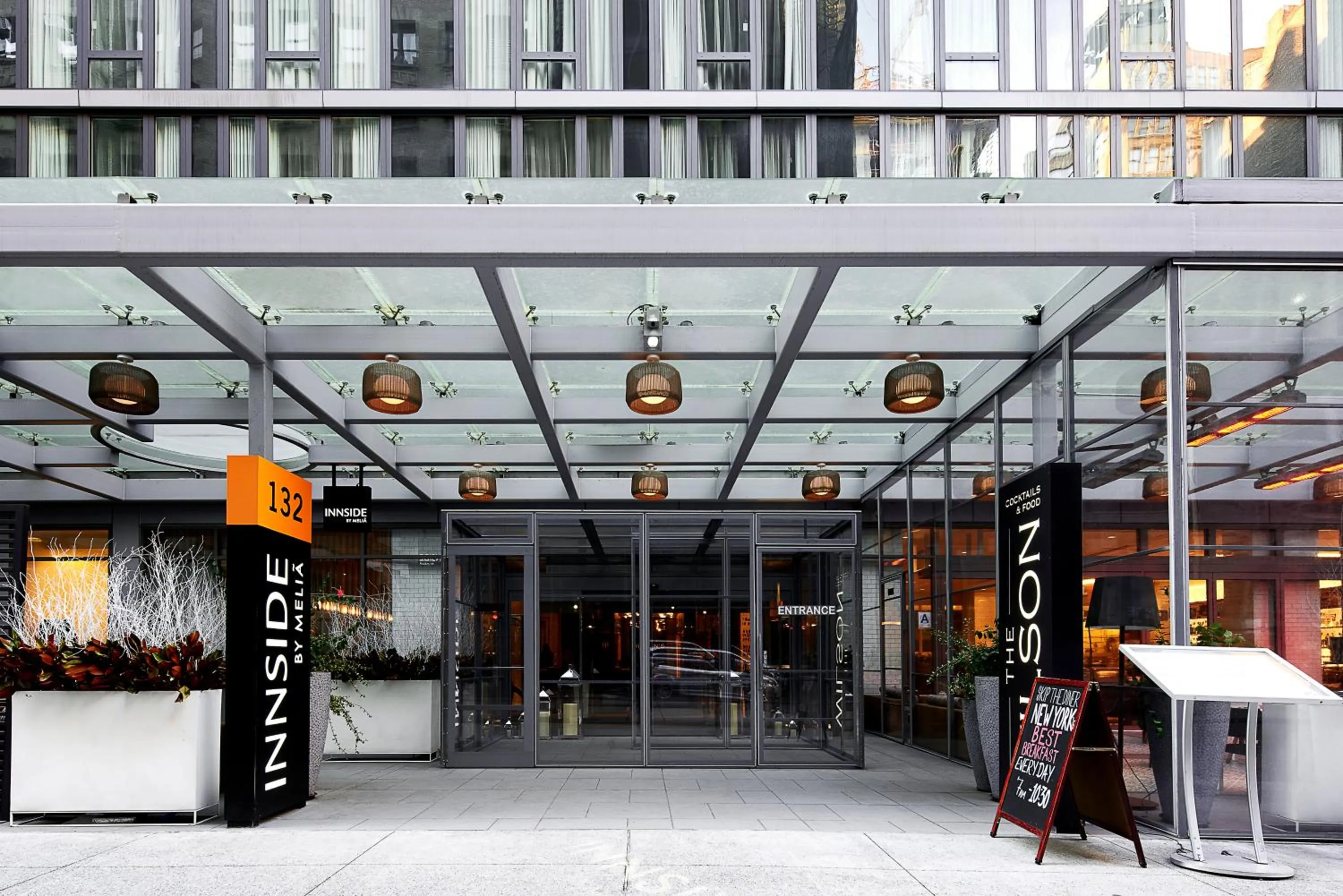 Facade/entrance in INNSiDE by Meliá New York Nomad