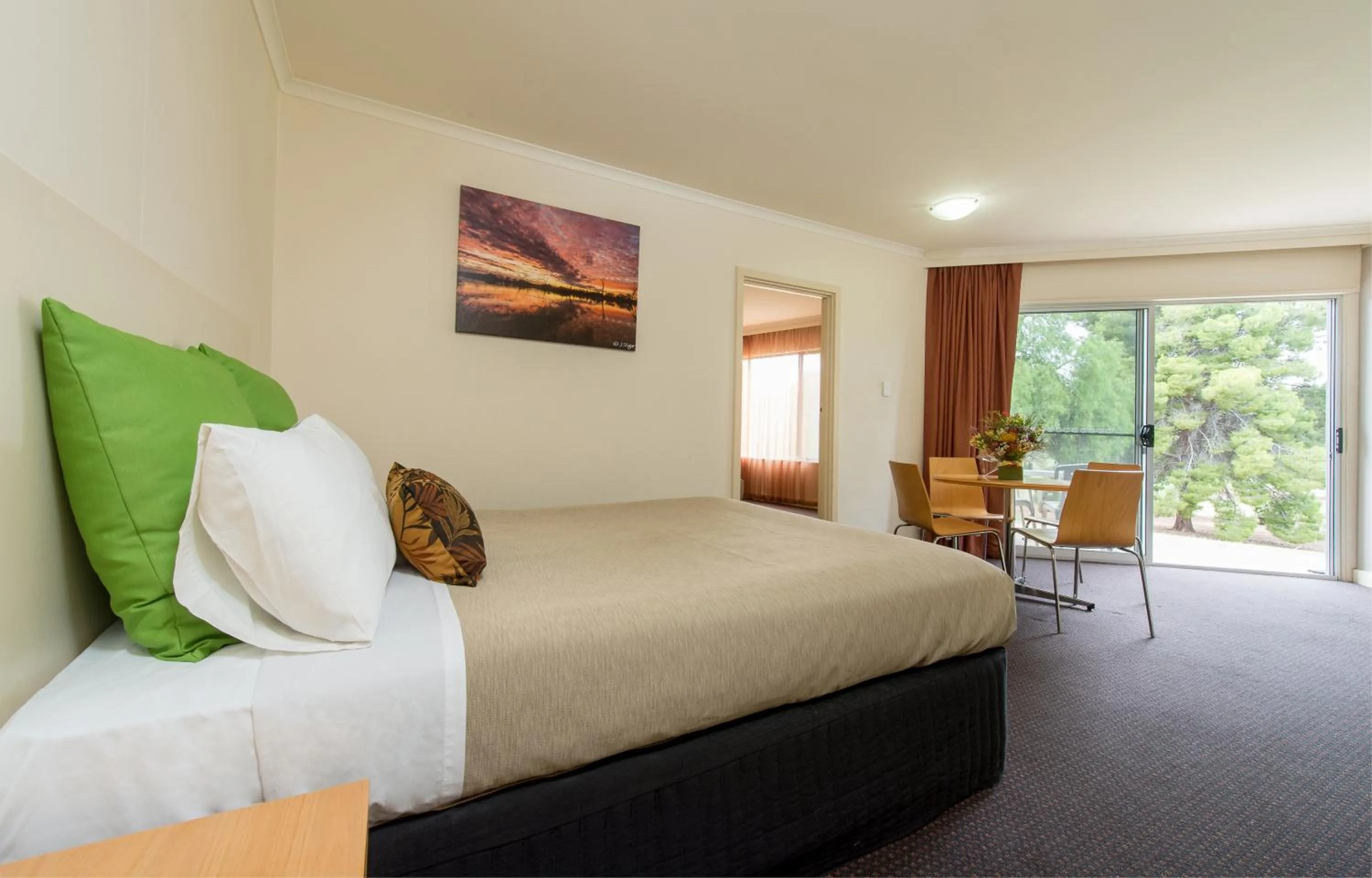 Bedroom, Bed in Renmark Country Club