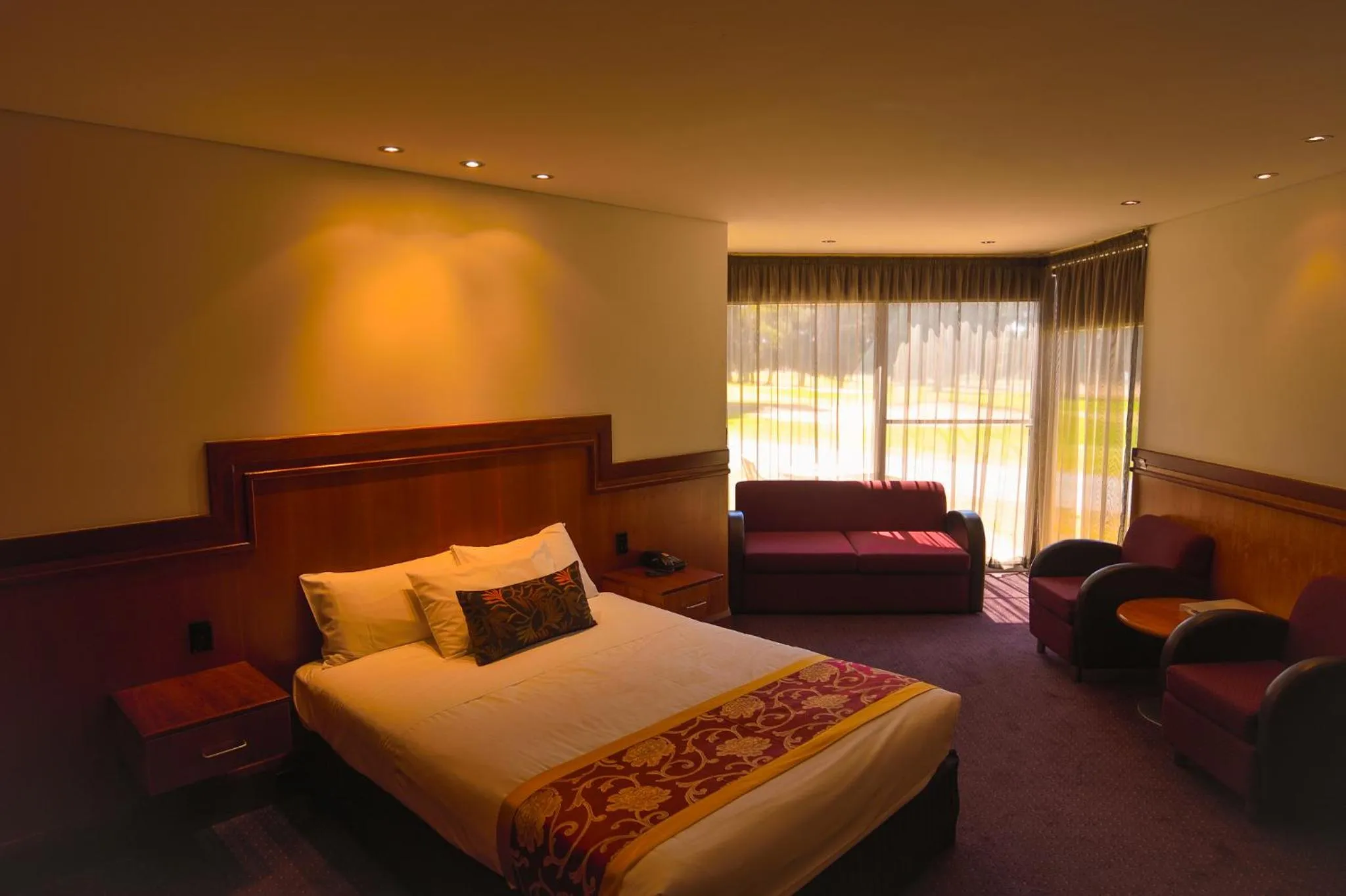 Bedroom, Bed in Renmark Country Club