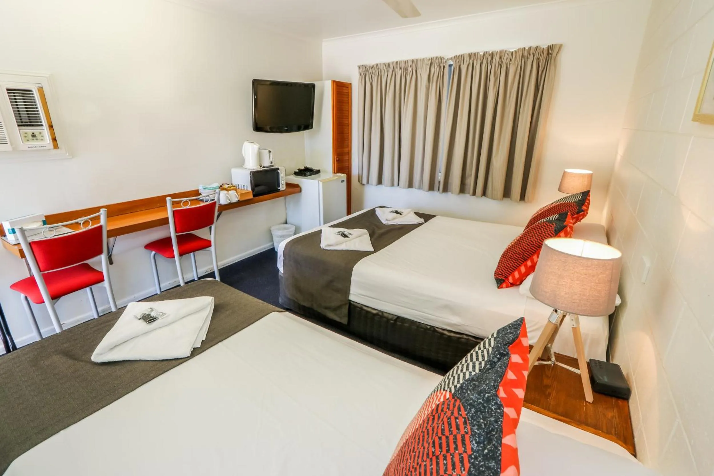 Bed in Miriam Vale Motel