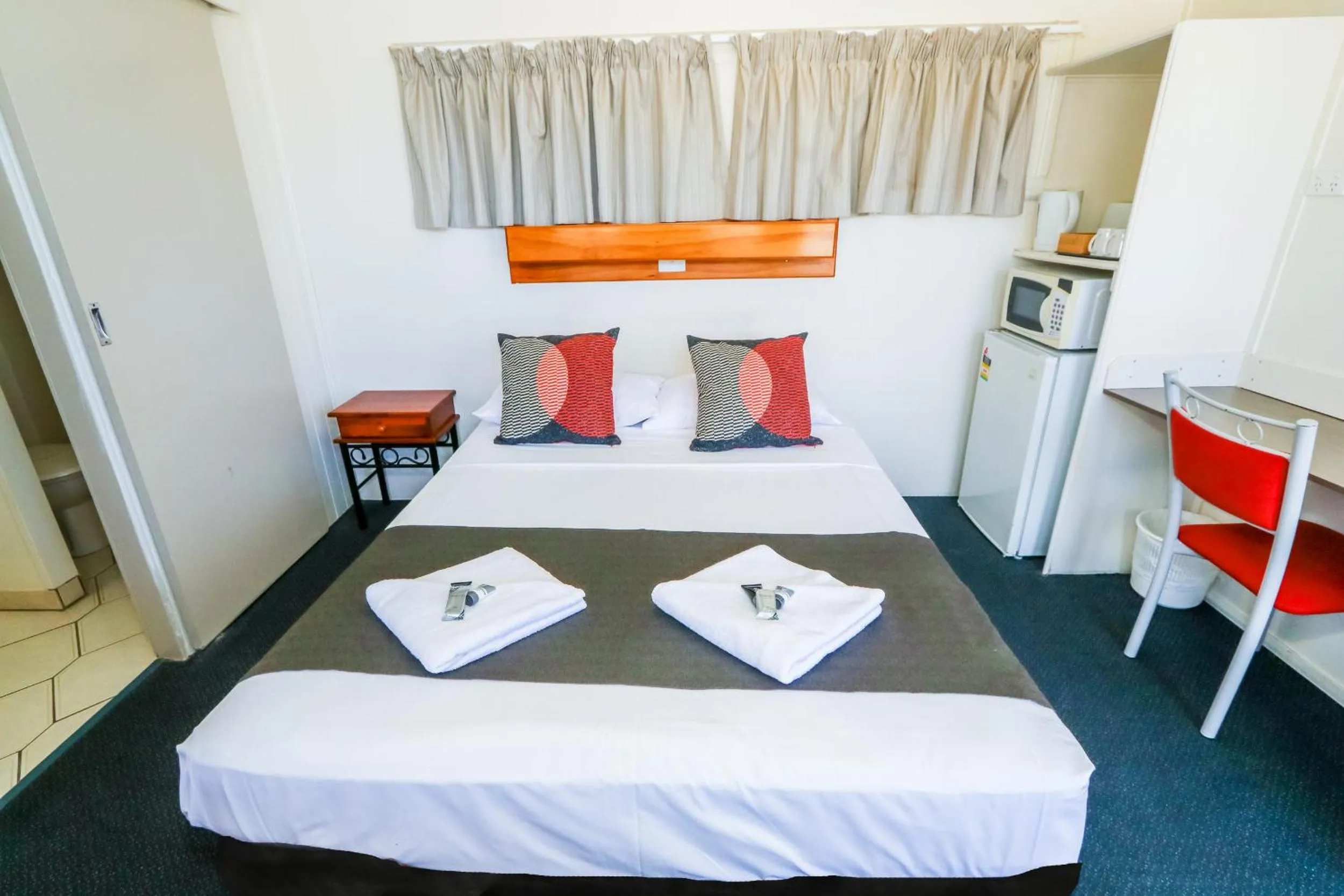 Bed in Miriam Vale Motel